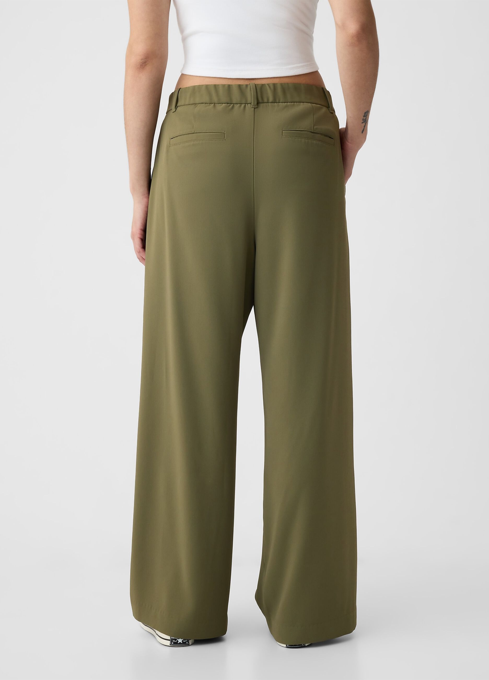 Wide-leg trousers with high waist and darts_4