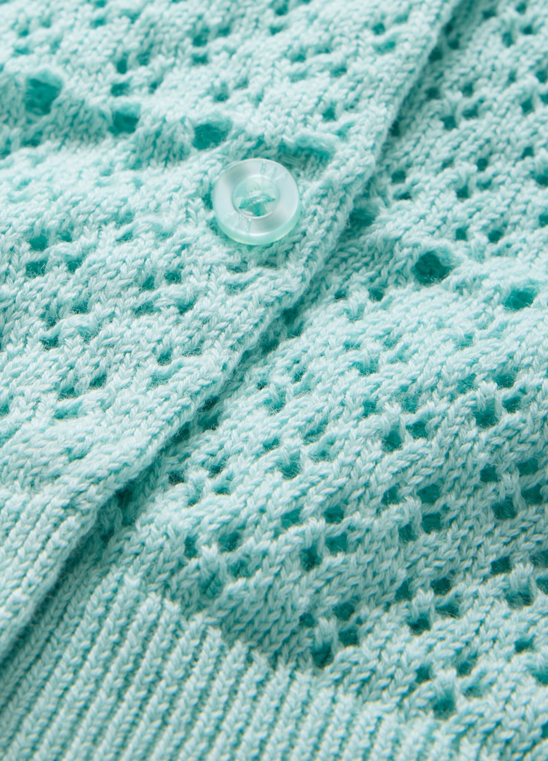 Cardigan verde con lavorazione traforata_4