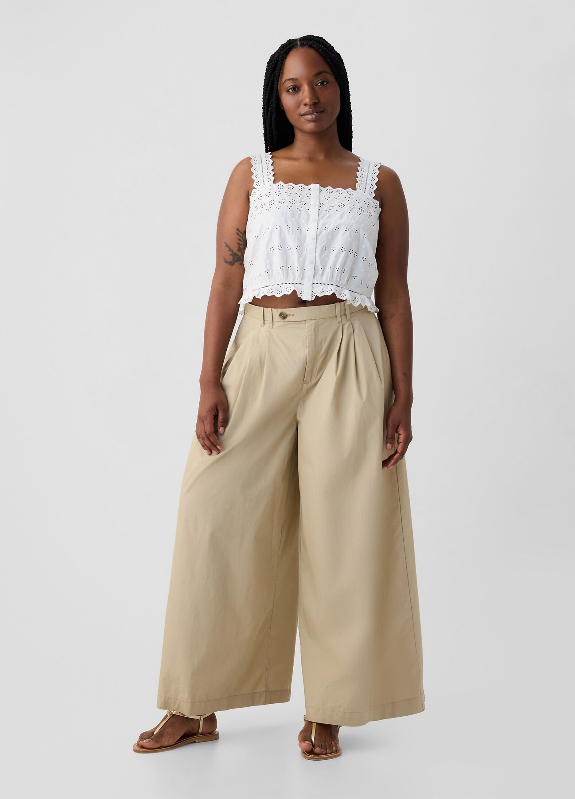 GAP x DÔEN Pantalone a vita alta con pinces