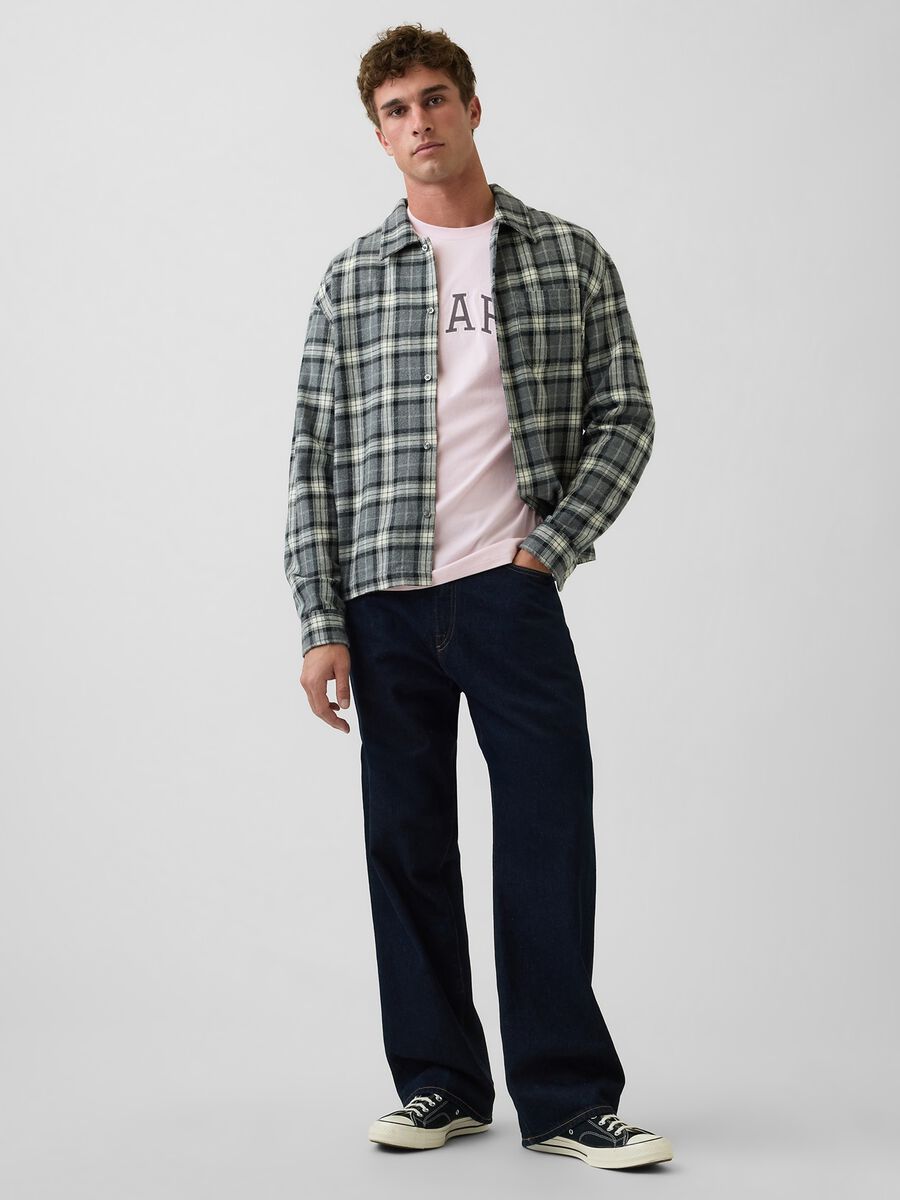 T-shirt in puro cotone con logo GAP a maniche corte Uomo_2