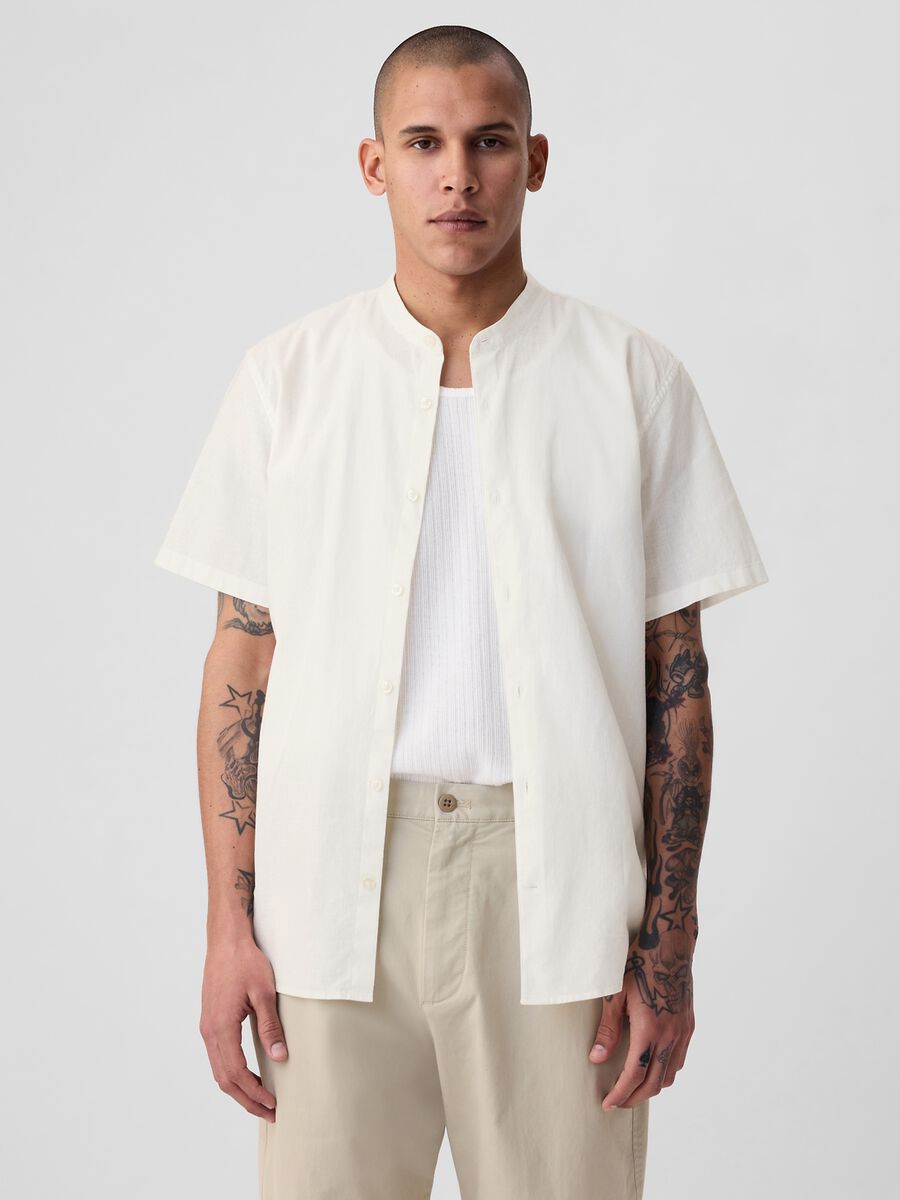 Camicia a maniche corte collo alla coreana Uomo_0