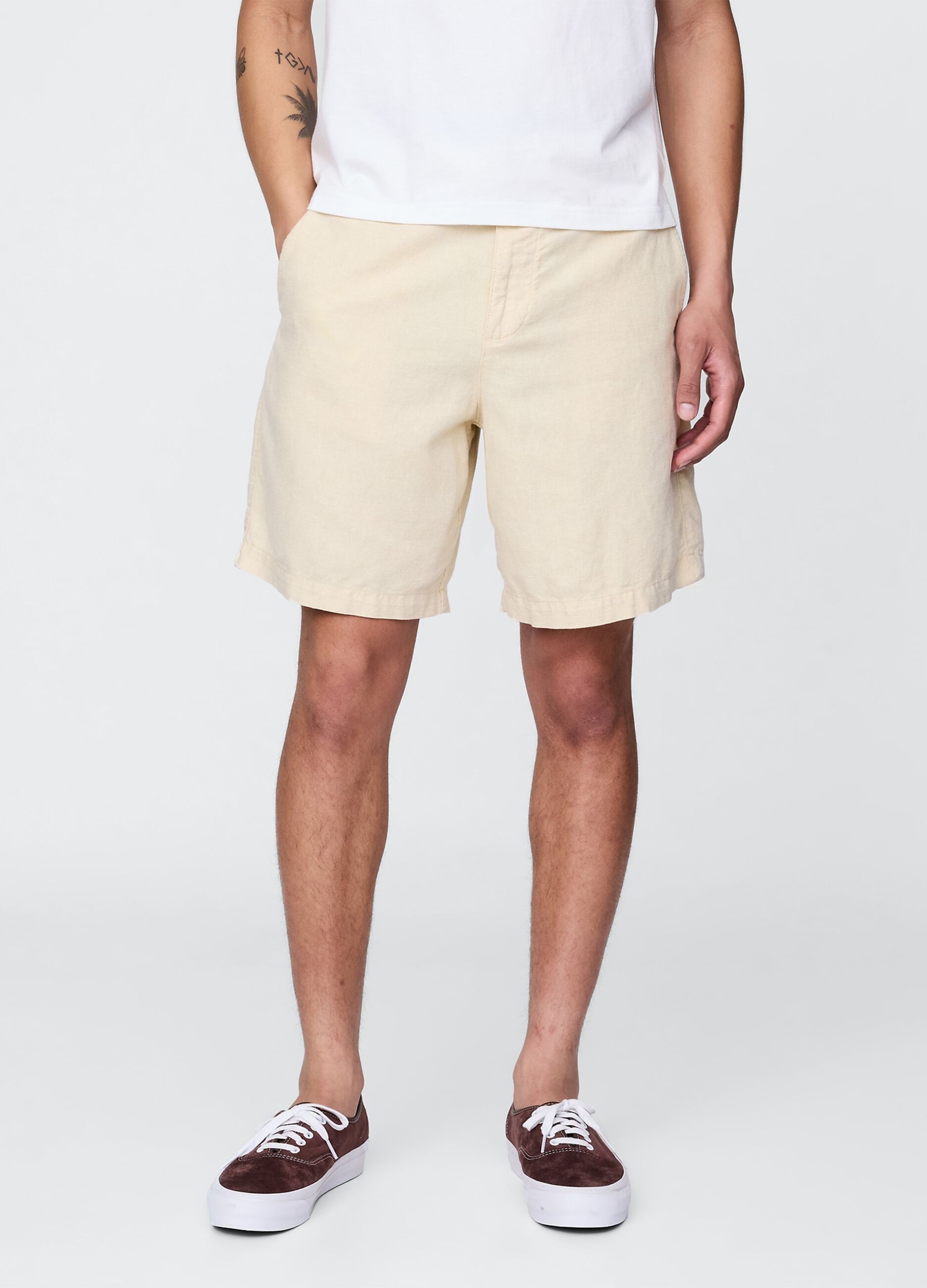 Shorts beige in misto lino e cotone Gap_1
