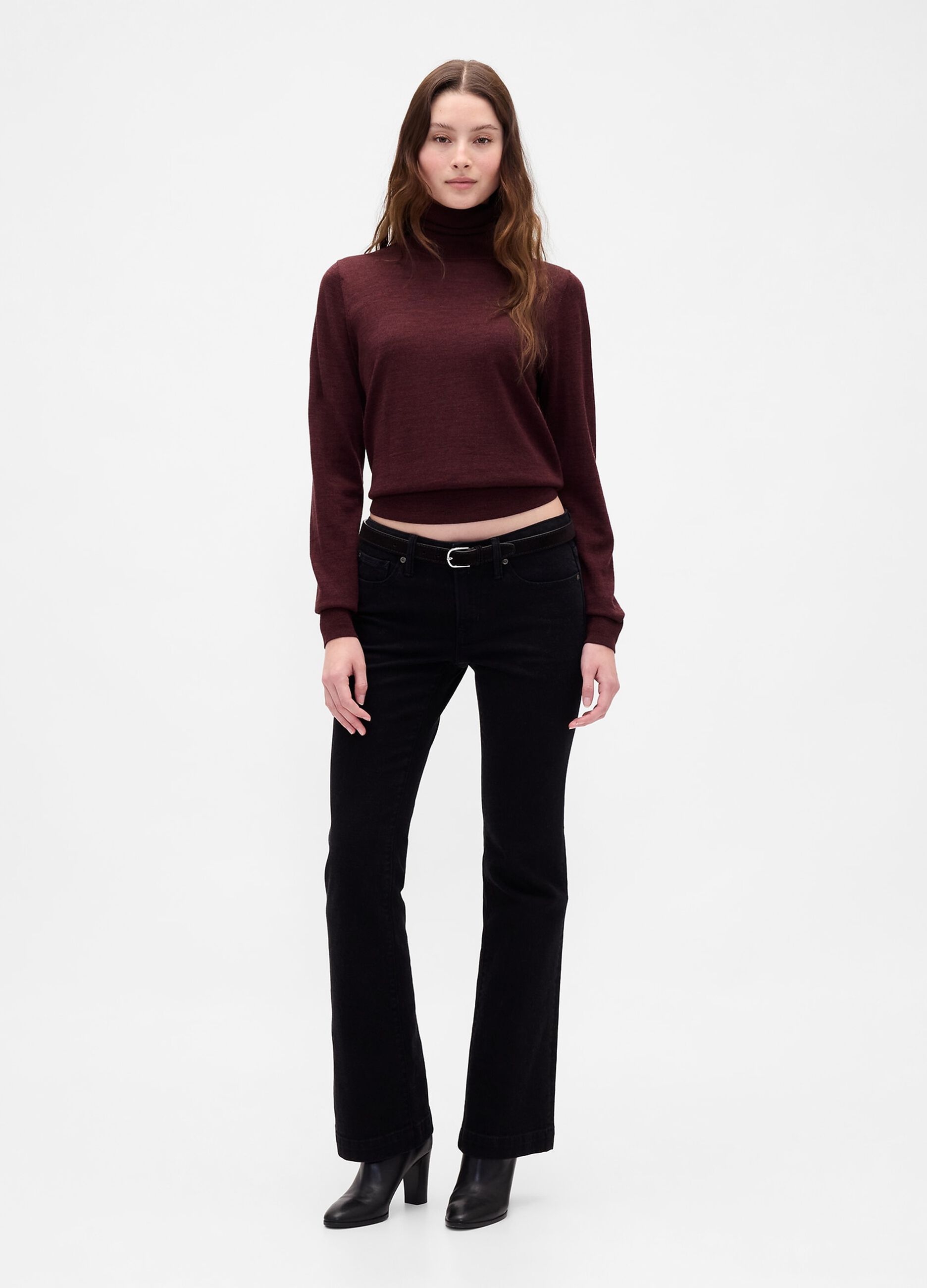 Maglione rosso a collo alto in lana_1