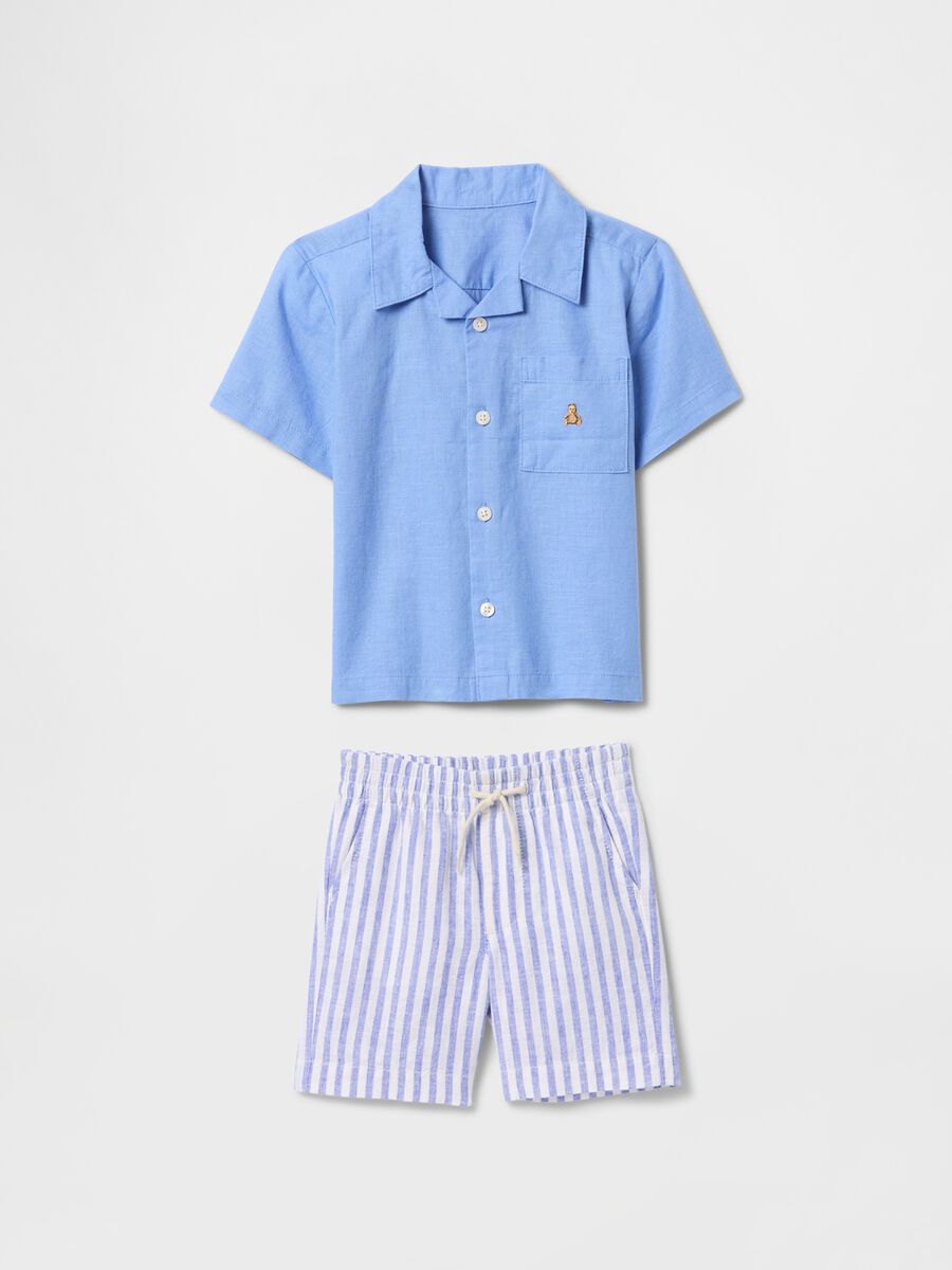 Set camicia azzurra e pantaloncini a righe bianche e blu Bimbo_1