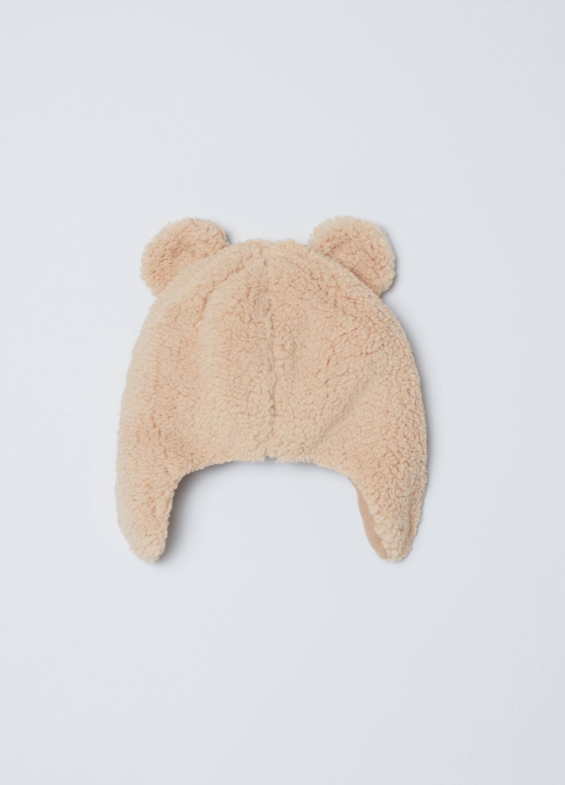 Sherpa cap with teddy bear embroidery_1