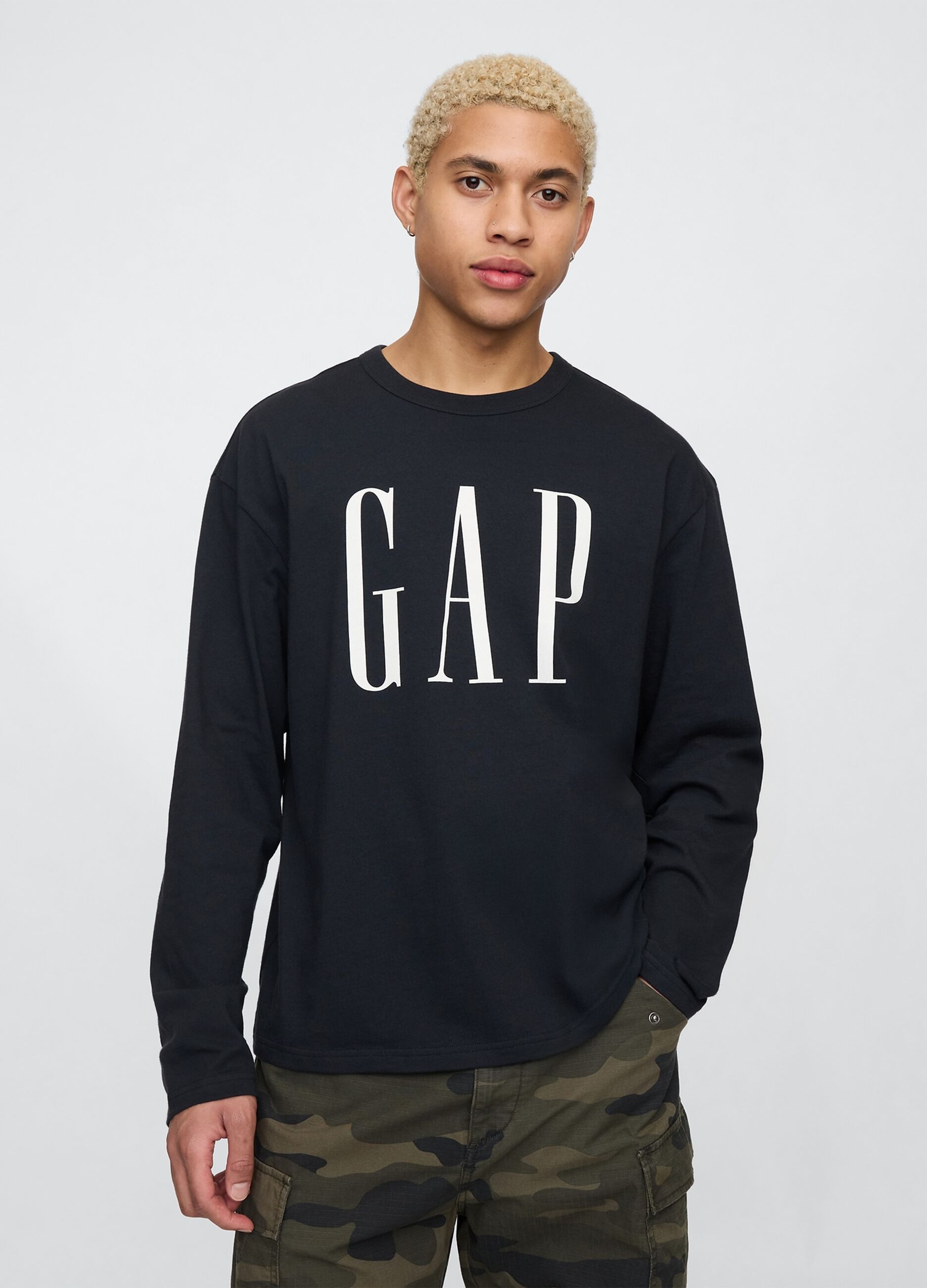 T-shirt a maniche lunghe nera in cotone GAP