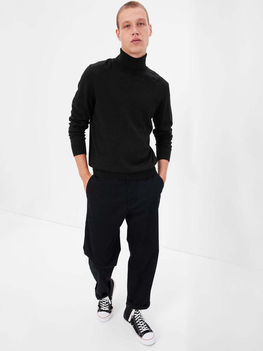 Pullover in lana merino a collo alto Uomo_0