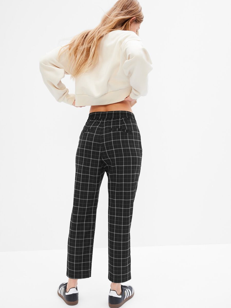 Check-patterned cigarette trousers Woman_1
