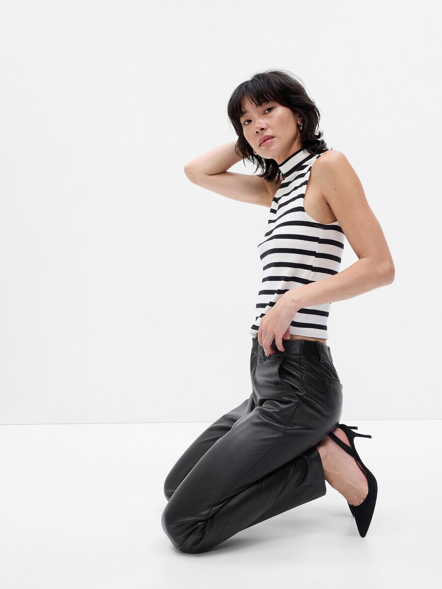 Pantaloni slim fit effetto lucido Donna_2