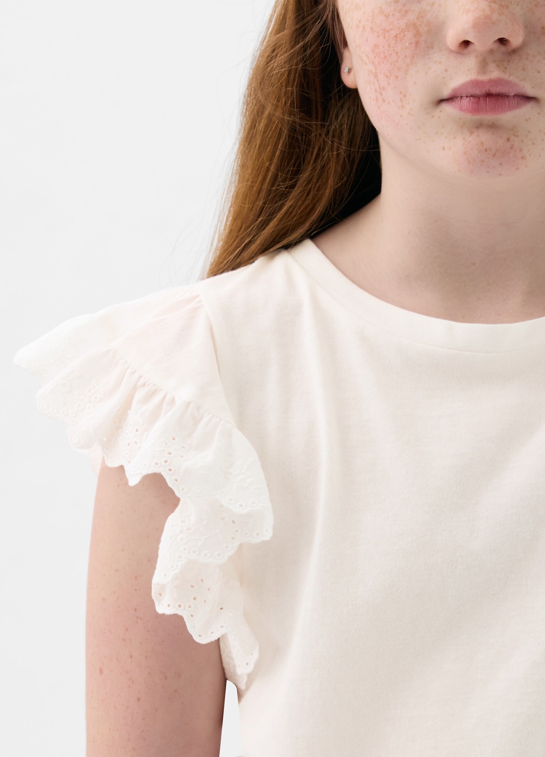 T-shirt in cotone con volant sangallo_2