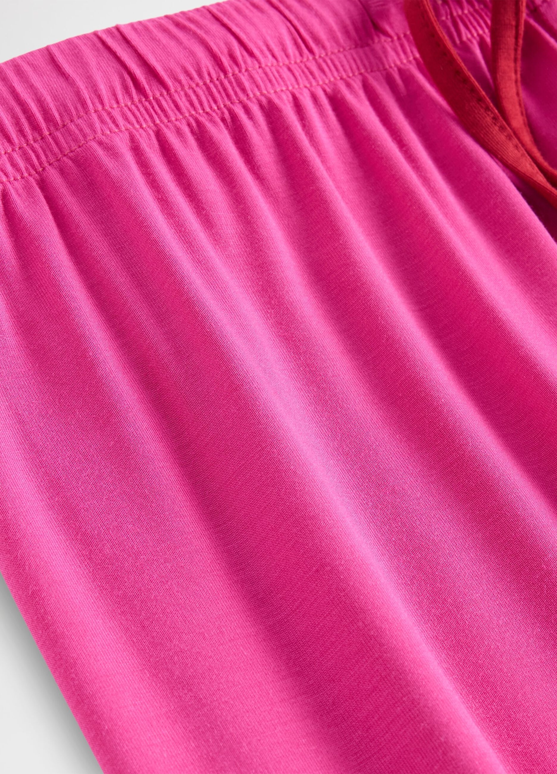 Pantalone pigiama con piping a contrasto