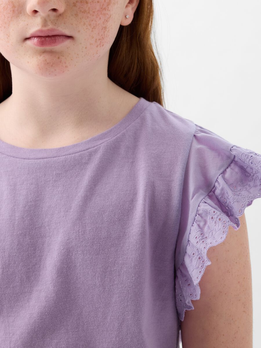 T-shirt in cotone con volant sangallo Bambina_1