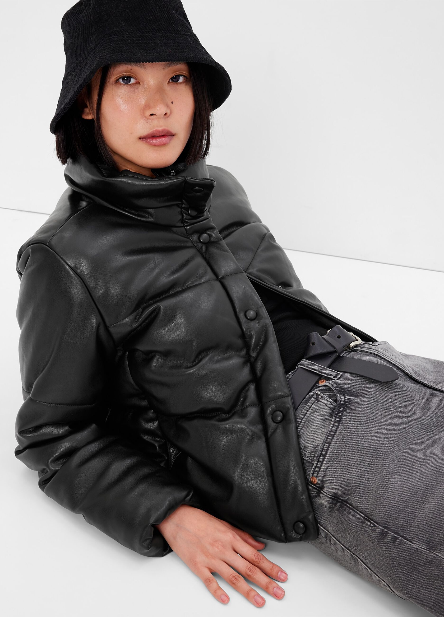 Short padded jacket with shine effect_2