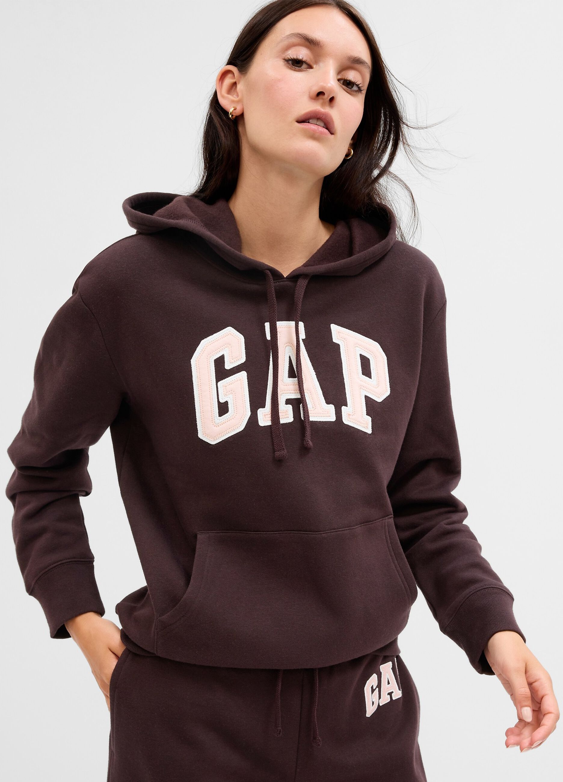 Sweatshirt with hood and logo embroidery