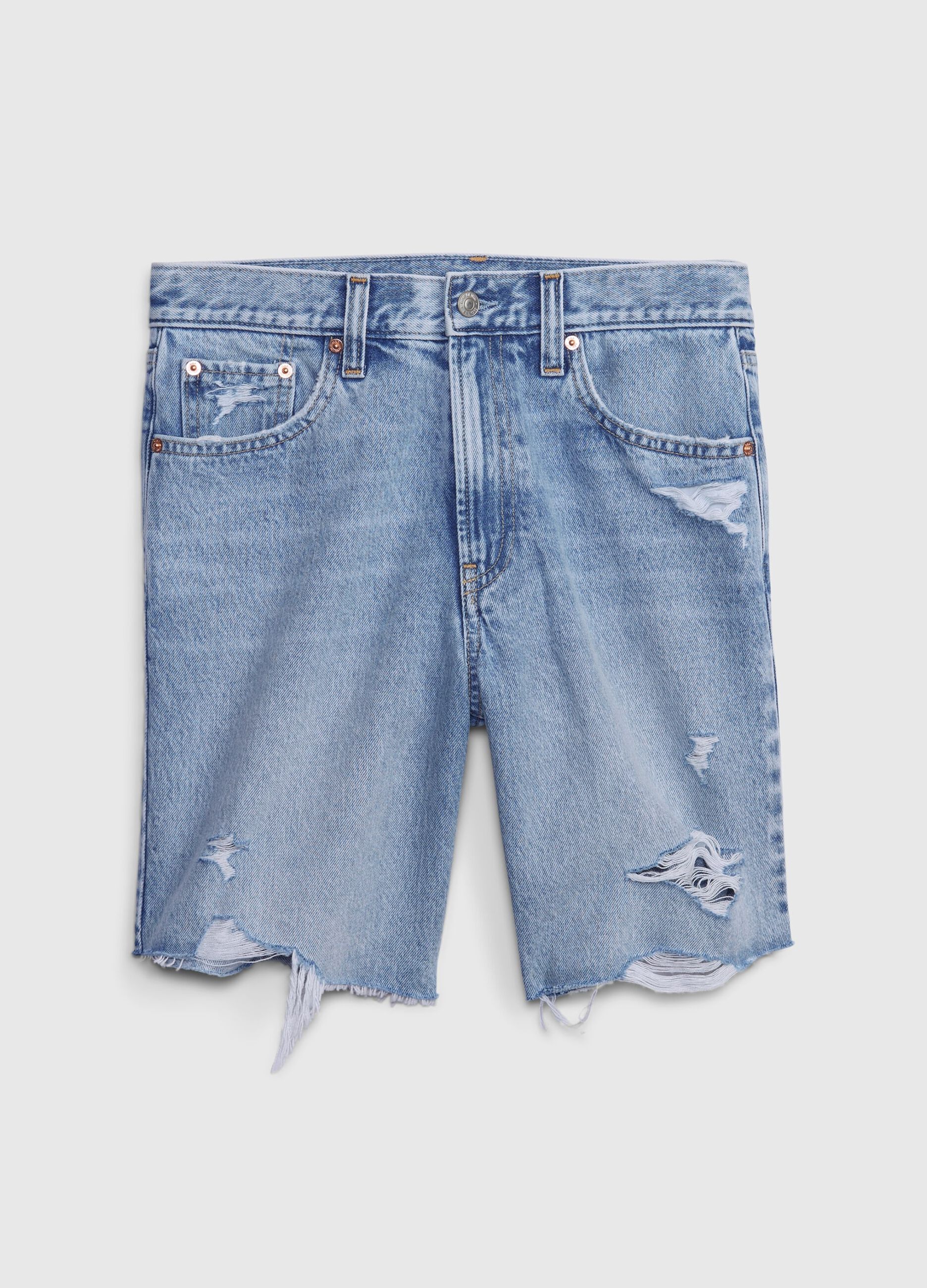 Loose-fit Bermuda shorts in denim shorts with abrasions_3