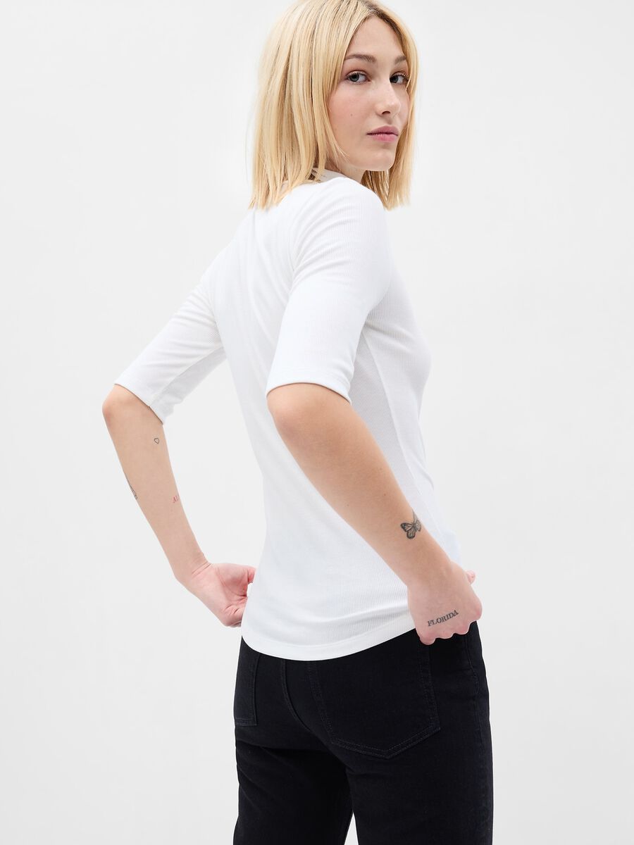 Fine-ribbed T-shirt with elbow-length sleeves Woman_1