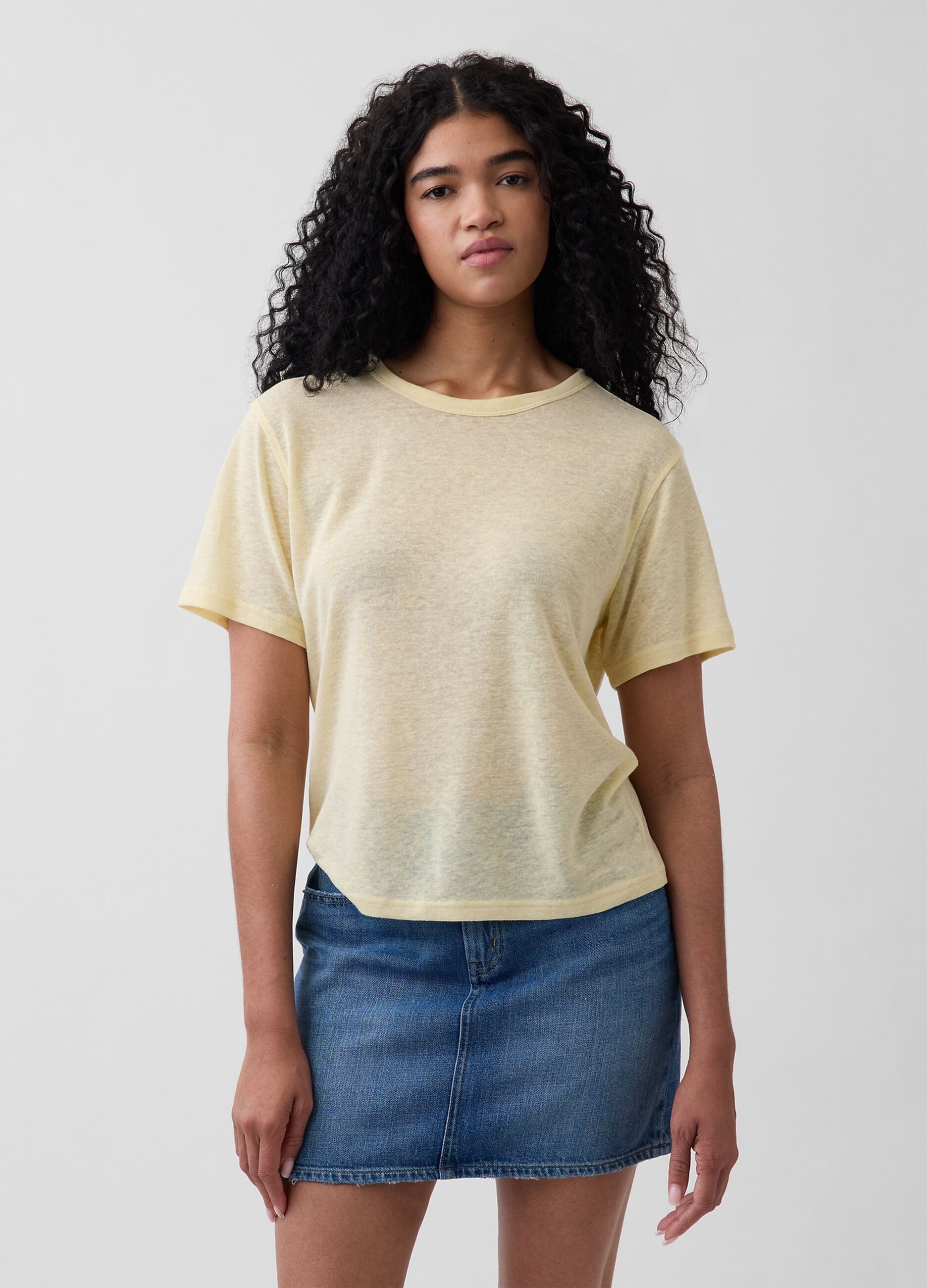 T-shirt a maniche corte in misto lino
