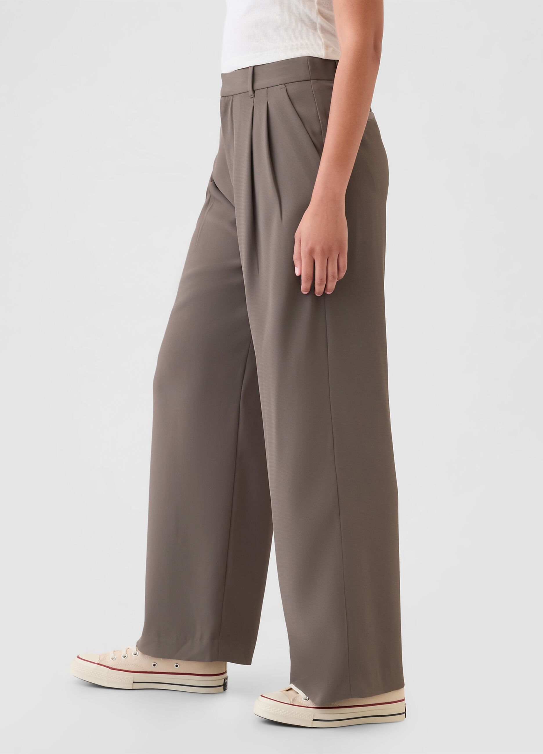 Pantalone a gamba larga con pinces_4