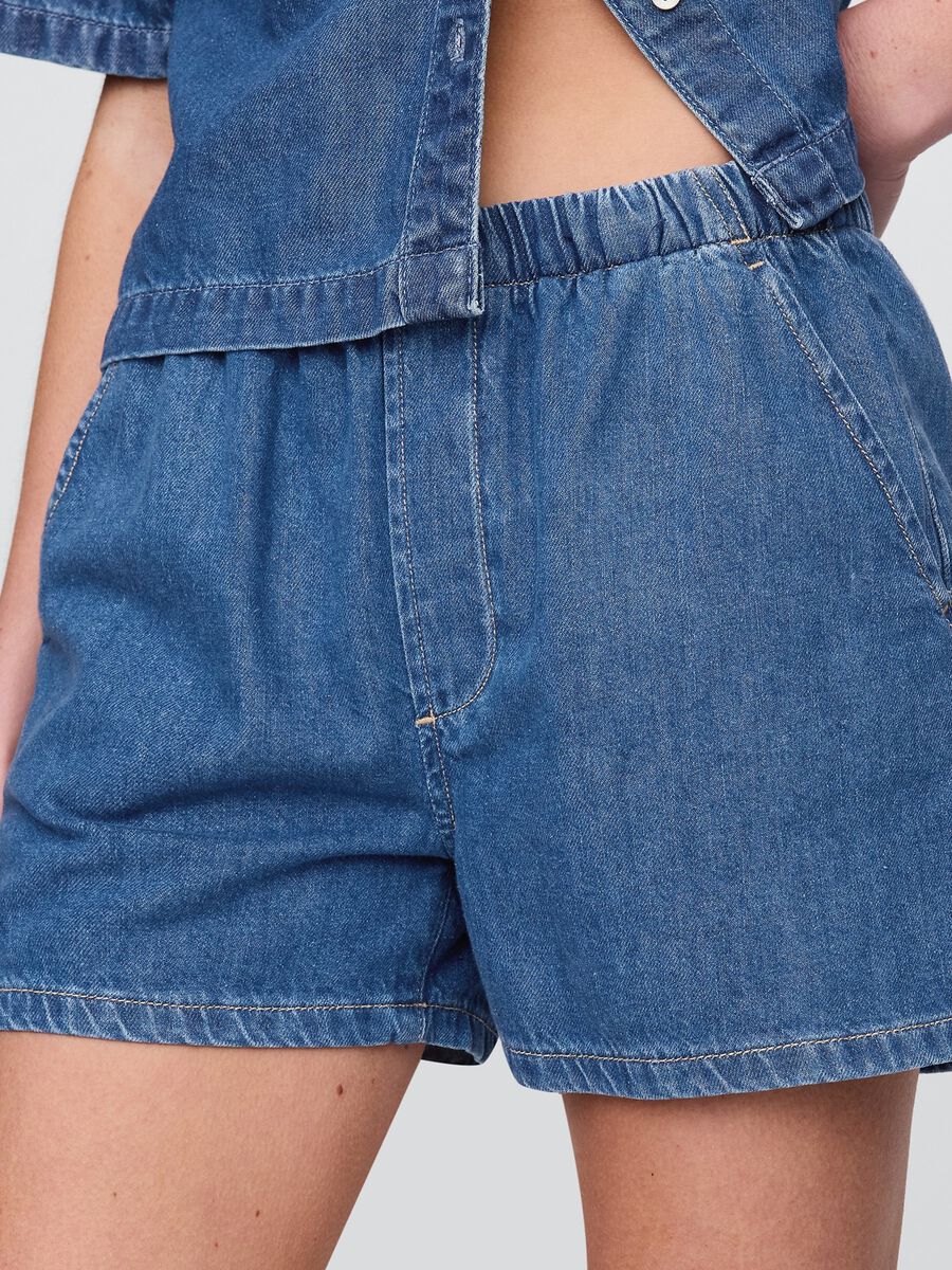 Shorts in denim con elastico in vita Donna_3
