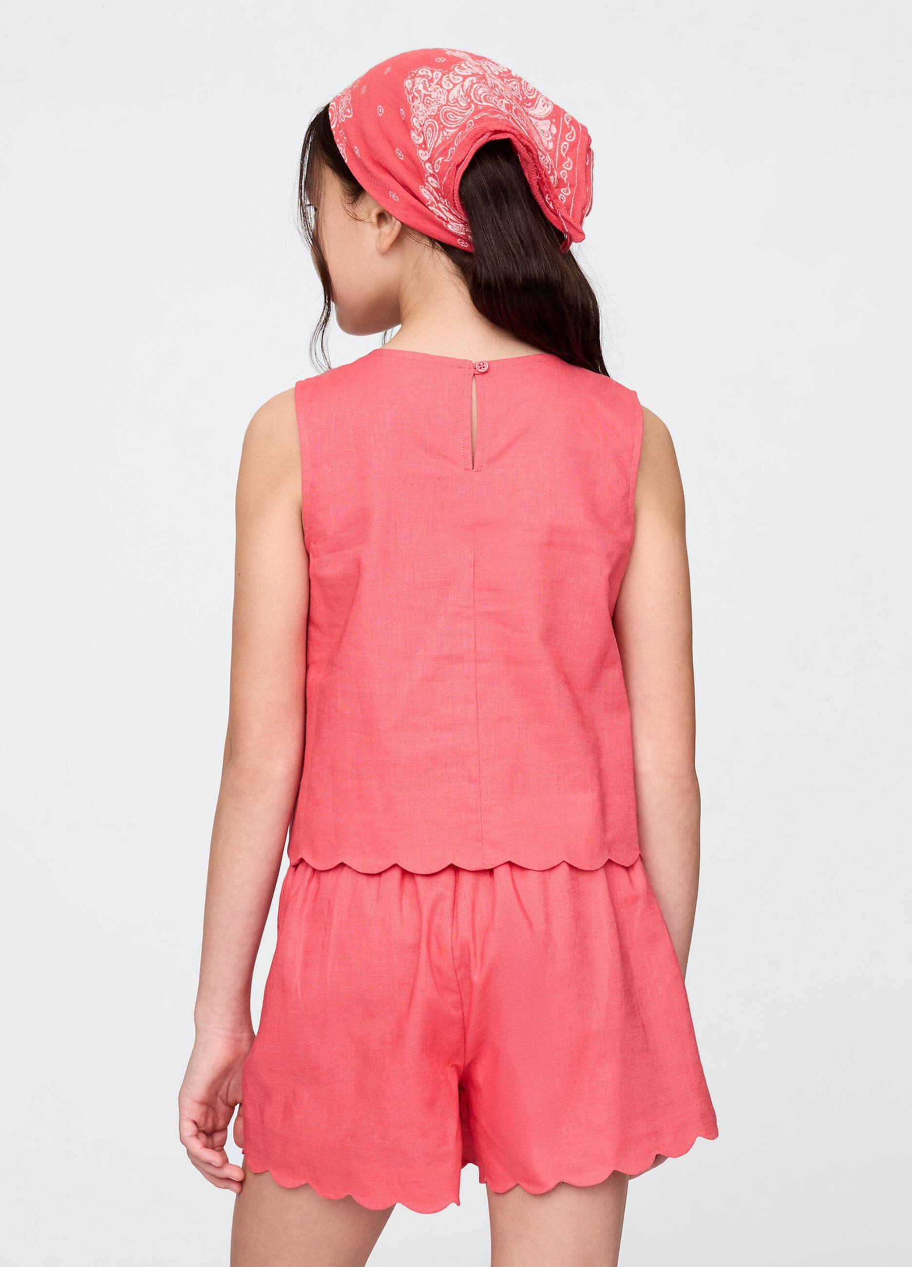 Top senza maniche rosa con bordo smerlato_2
