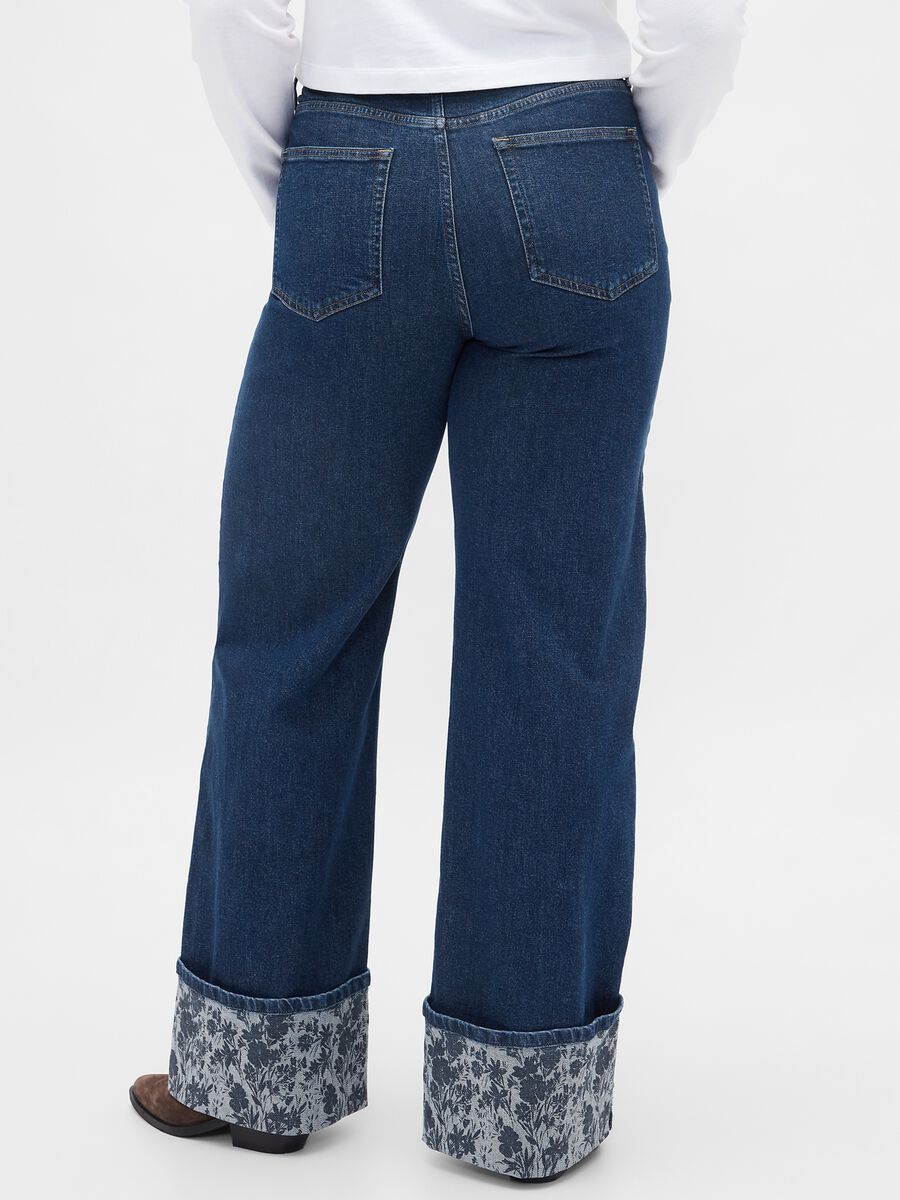 Wide denim trousers with floral turn-up Woman_5