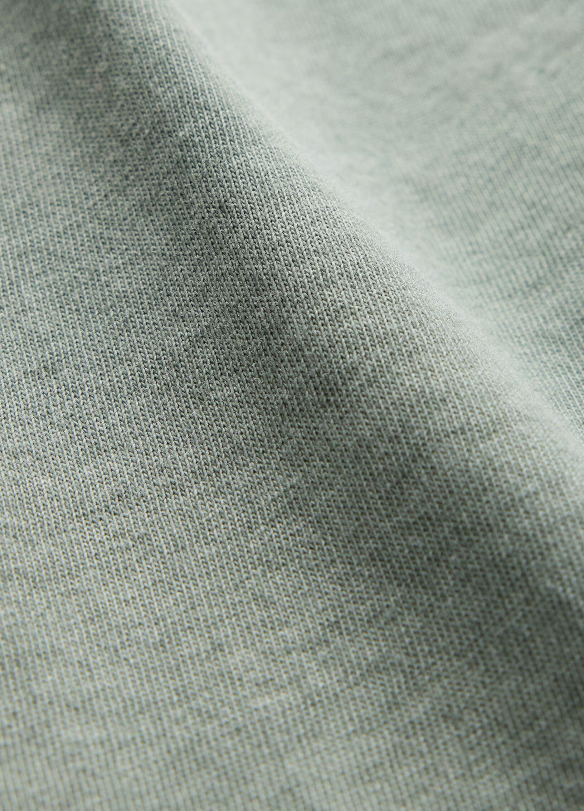 T-shirt verde in cotone con scollo a V_4