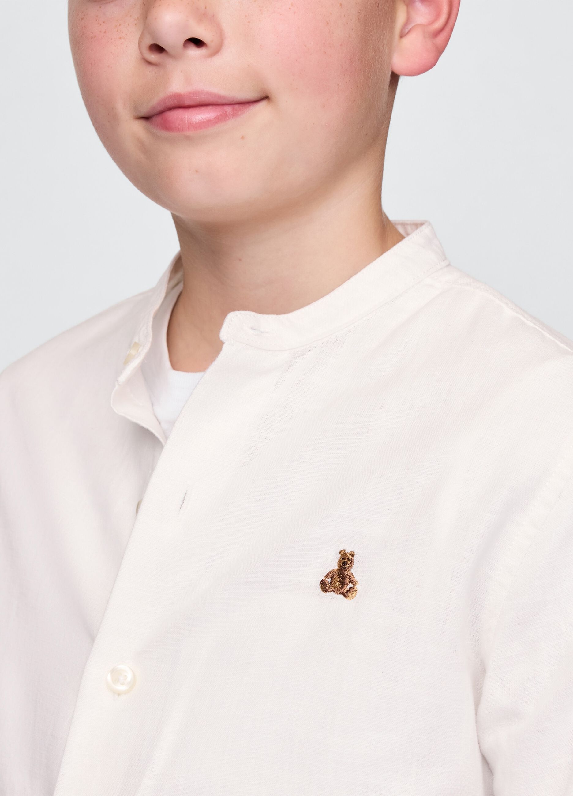 Camicia bianca a maniche lunghe in lino e cotone GAP Kids_3