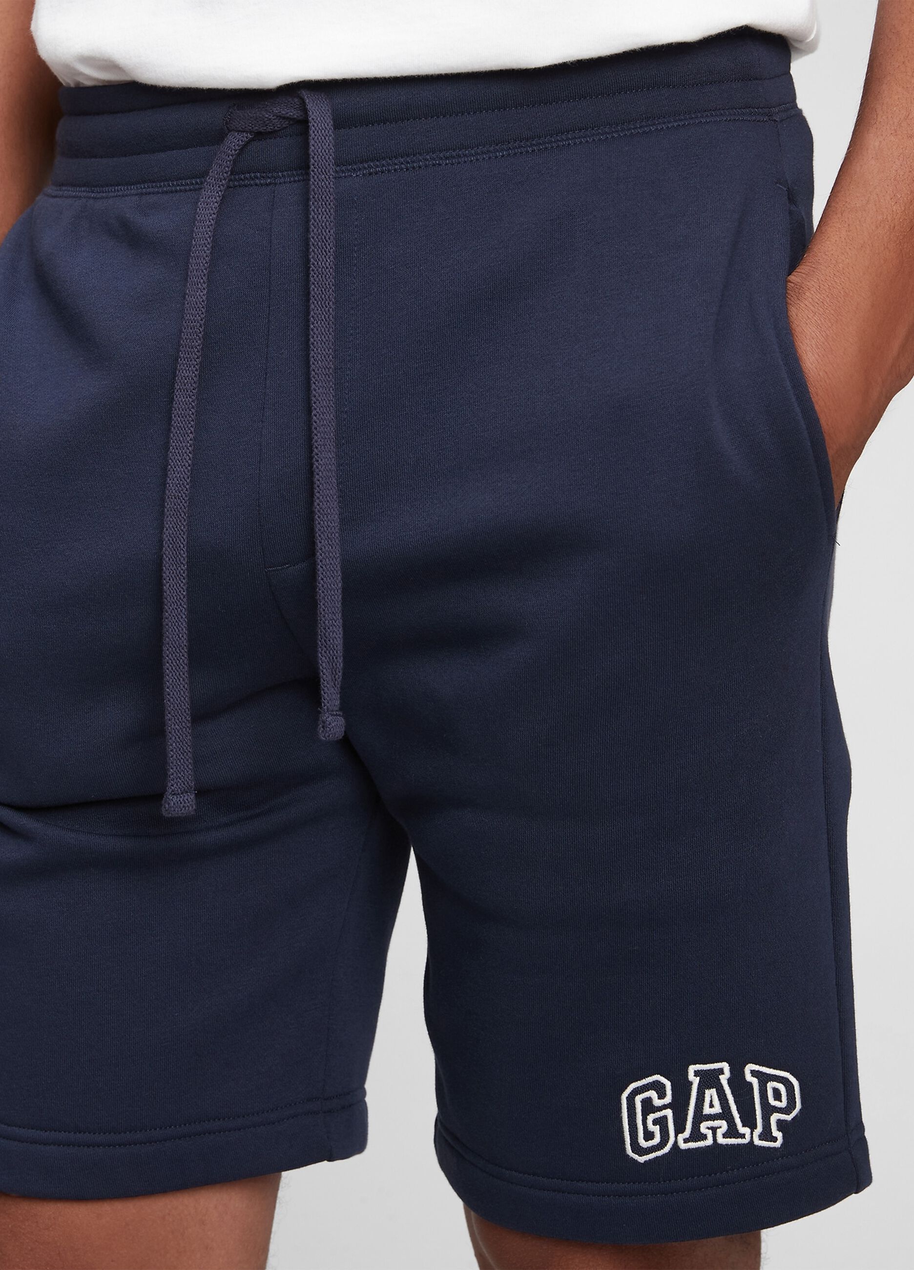 Bermuda in felpa con ricamo logo_3