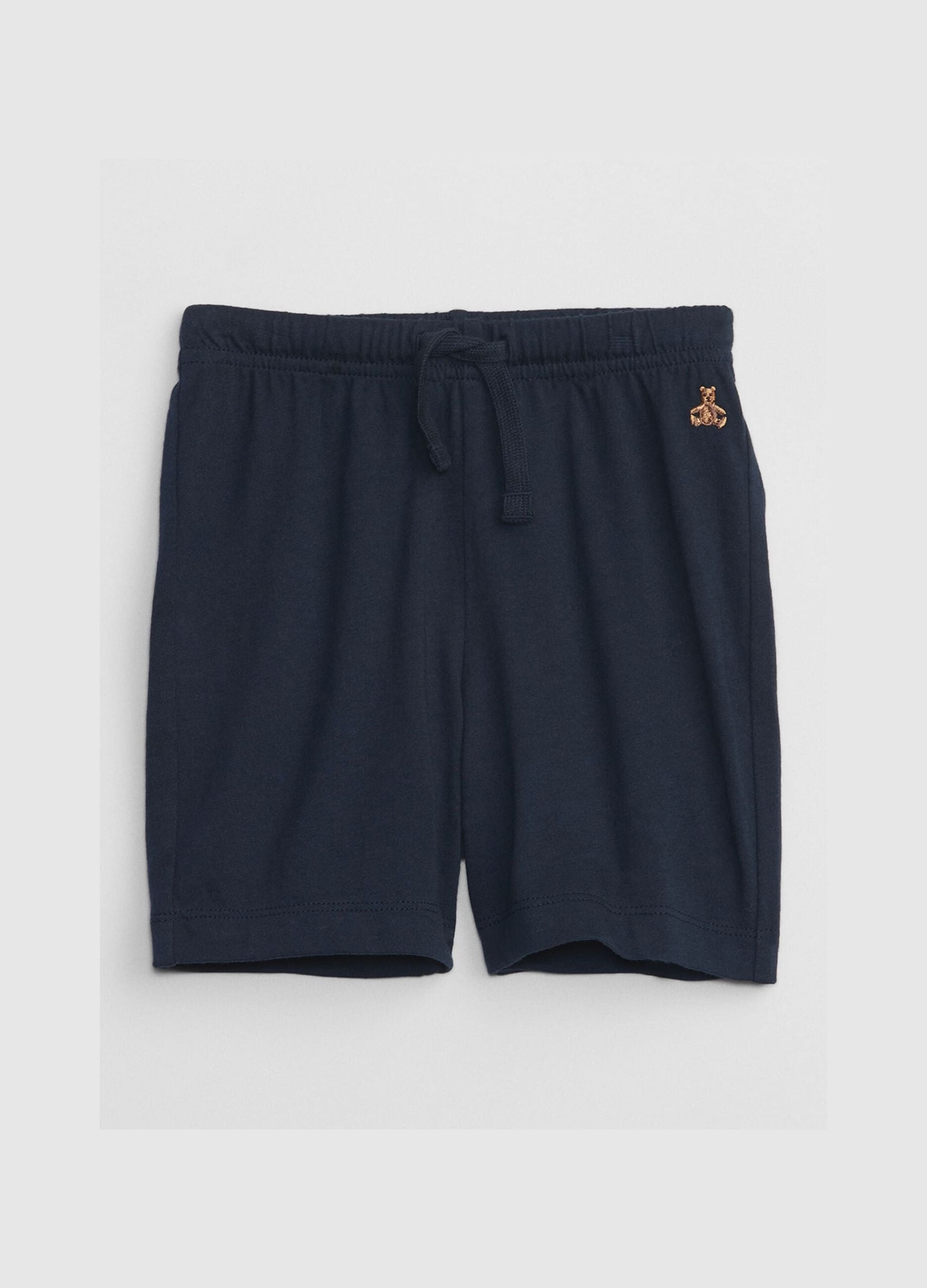 Bermuda jogger con ricamo orsetto