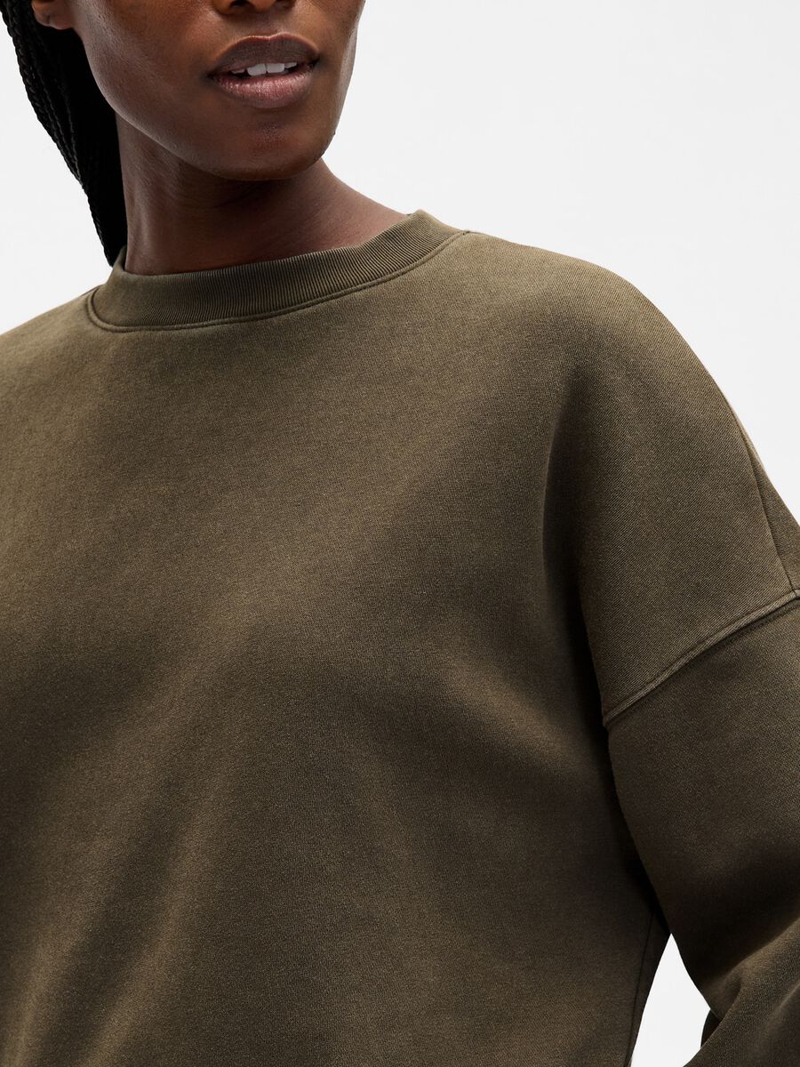 Green sweatshirt with round neck Woman_3