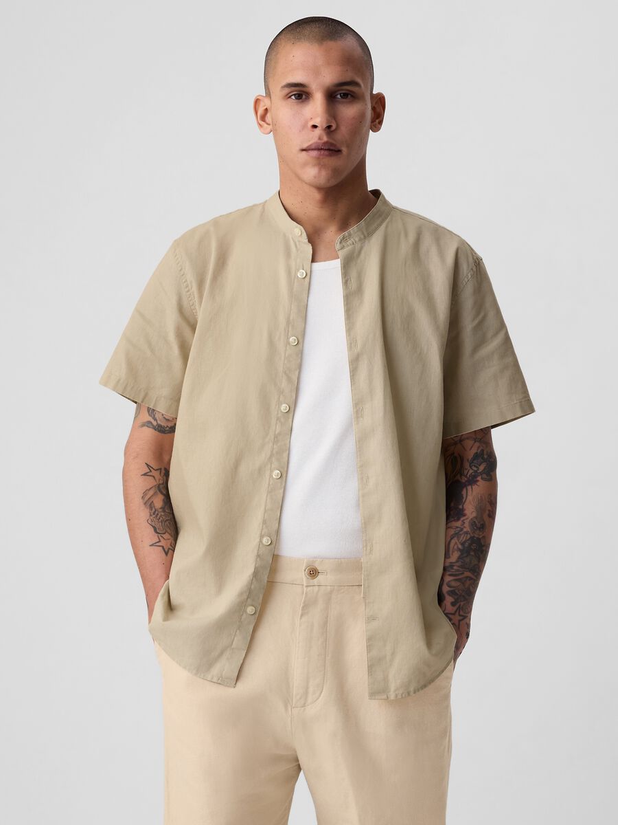 Camicia a maniche corte collo alla coreana Uomo_0
