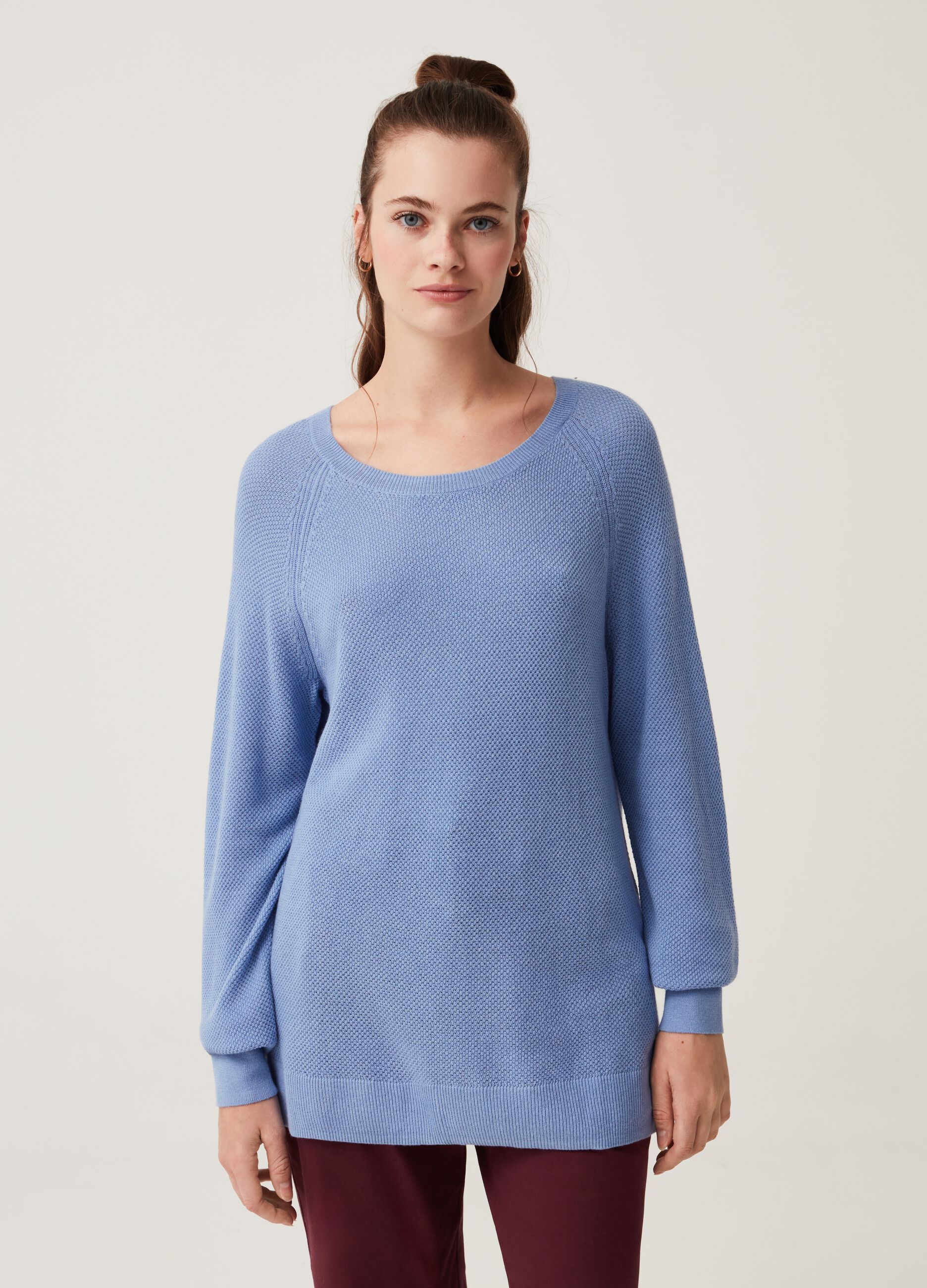 Long pullover with raglan sleeves_1