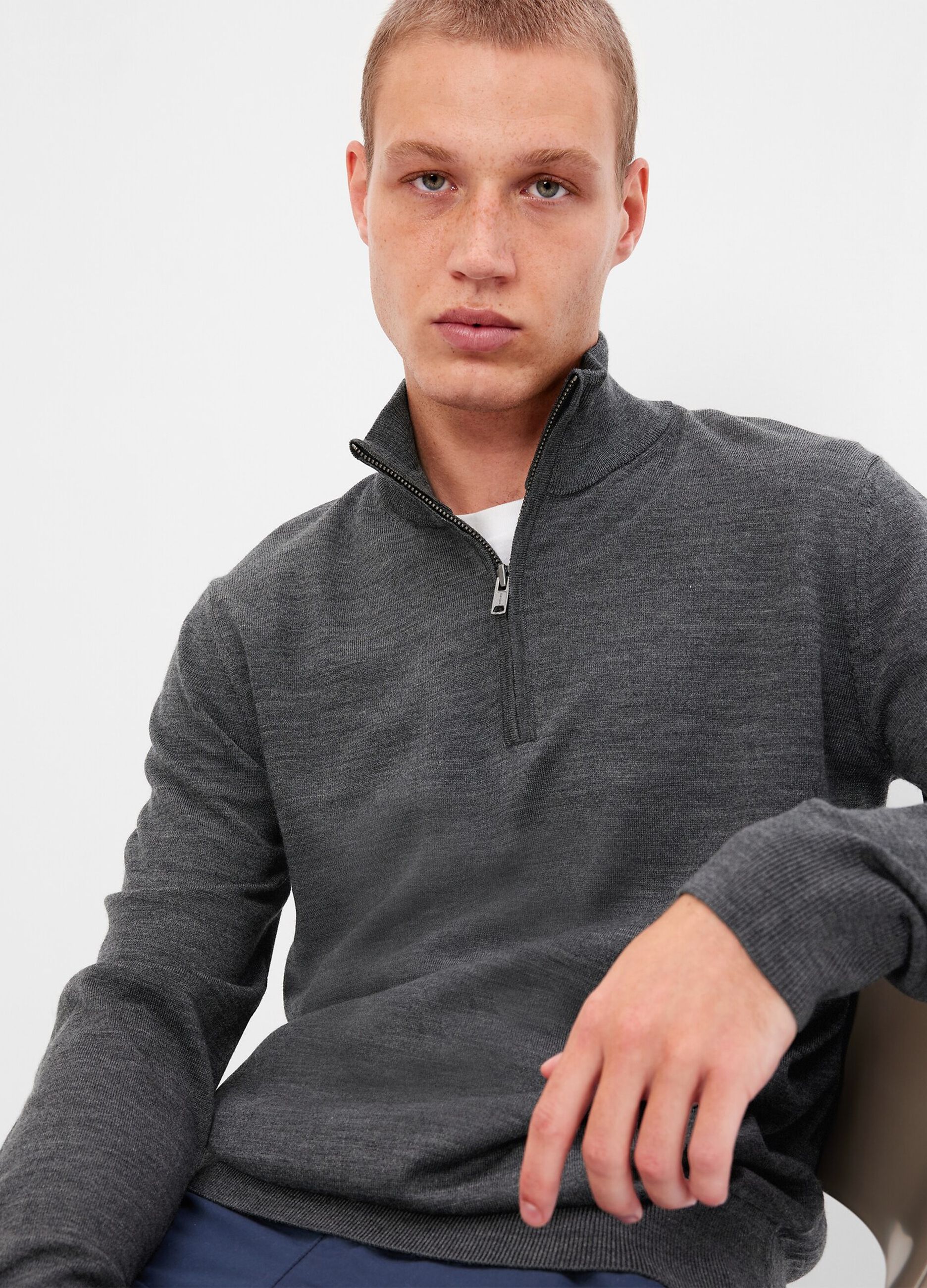 Merino wool pullover with half-zip neck