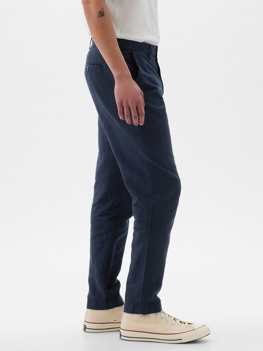 Slim-fit trousers in linen and cotton Man_1