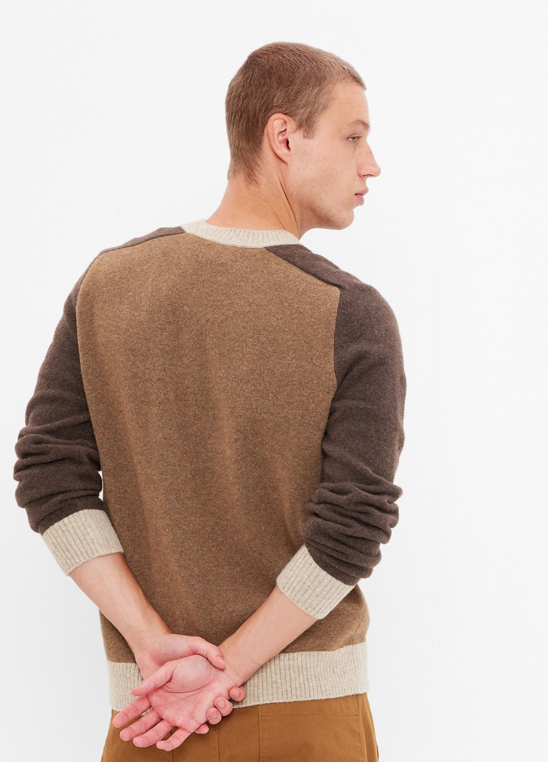 Colourblock pullover with round neck_1