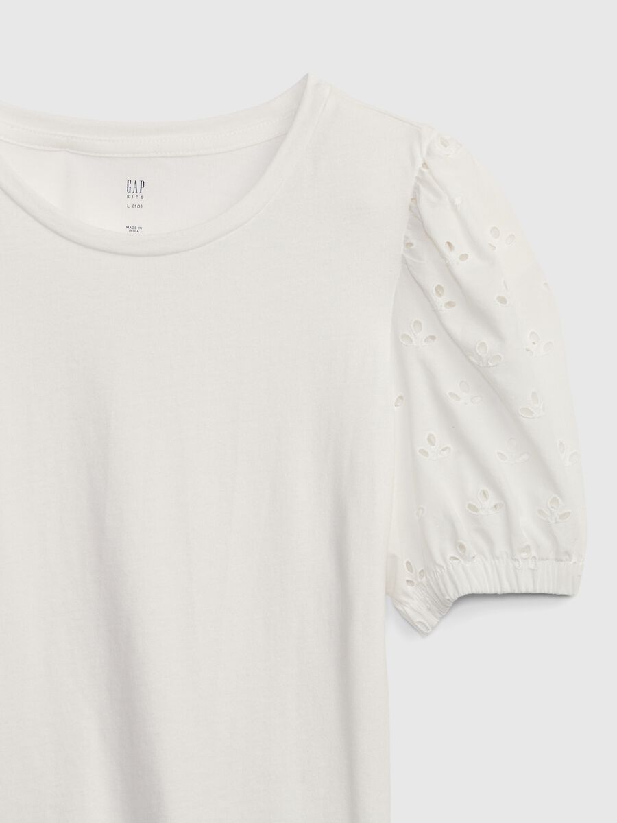T-shirt with broderie anglaise sleeves Girl_2