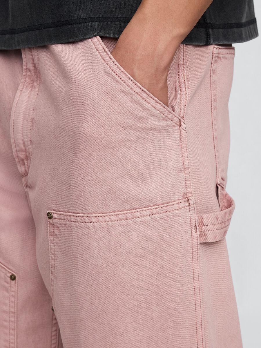Pantaloni cargo rosa con tasche alla francese Uomo_4