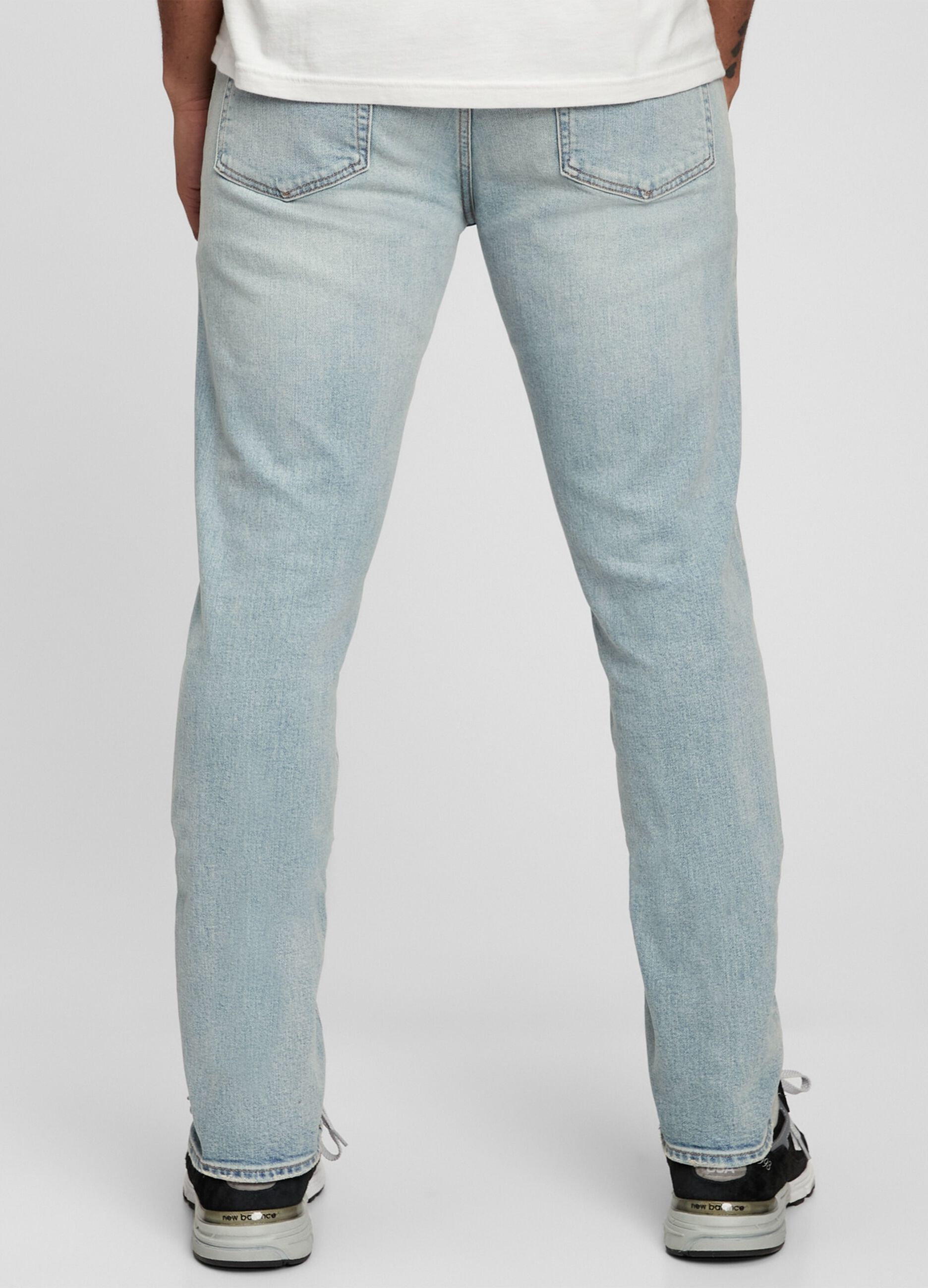 Jeans slim fit con scoloriture