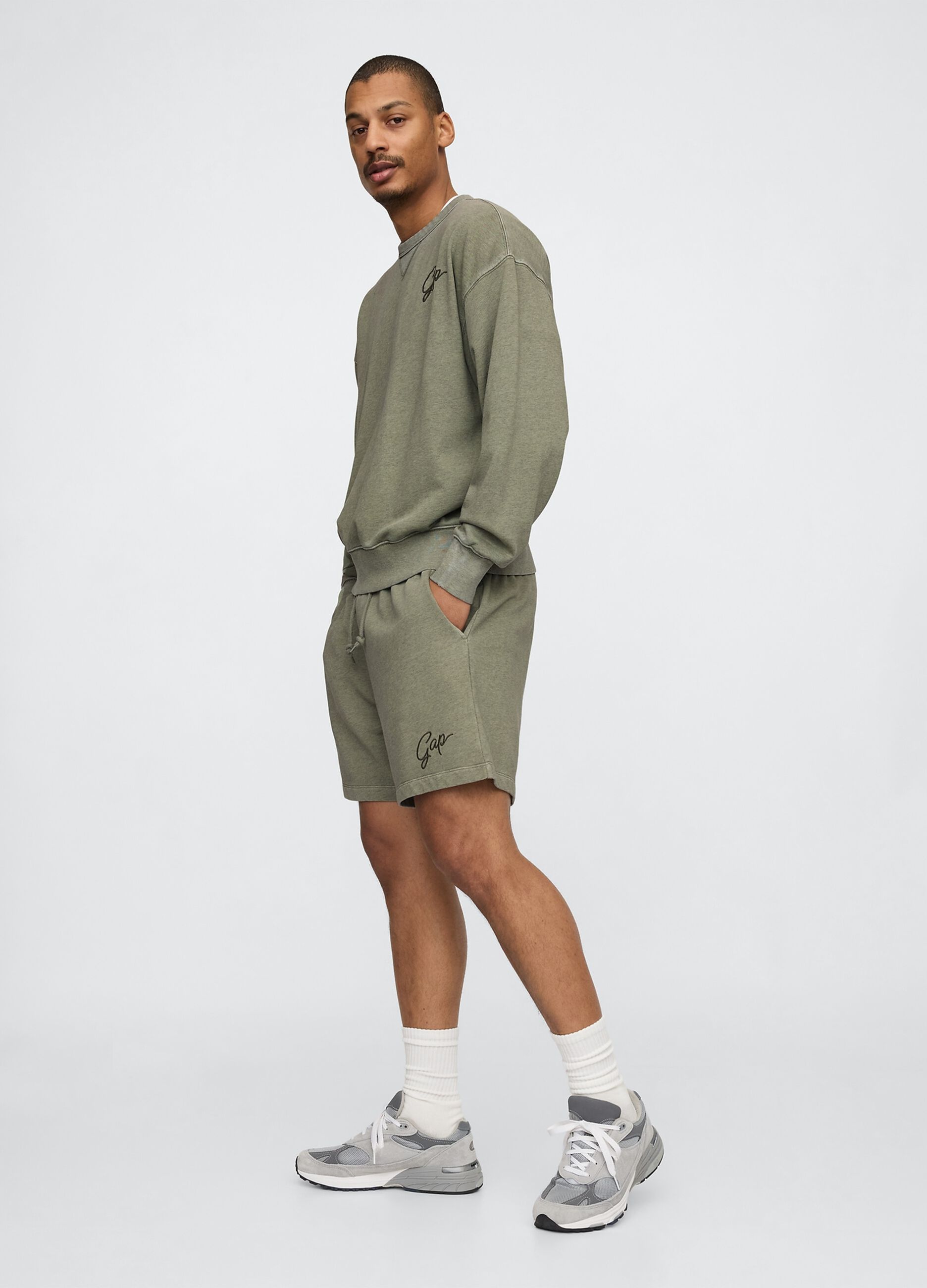 Shorts verde in misto cotone e poliestere Gap_3