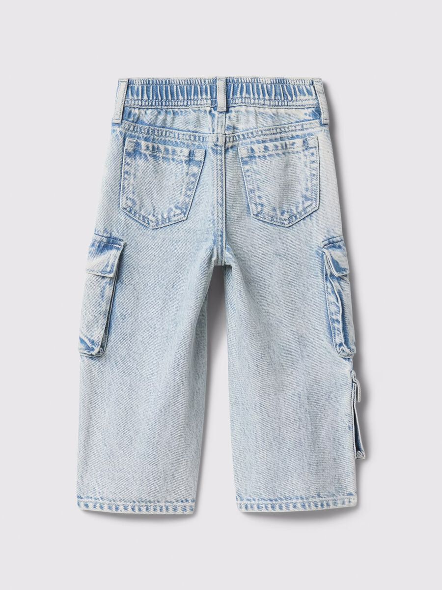 Pantaloni denim con tasche cargo GAP Kids Bimba_1