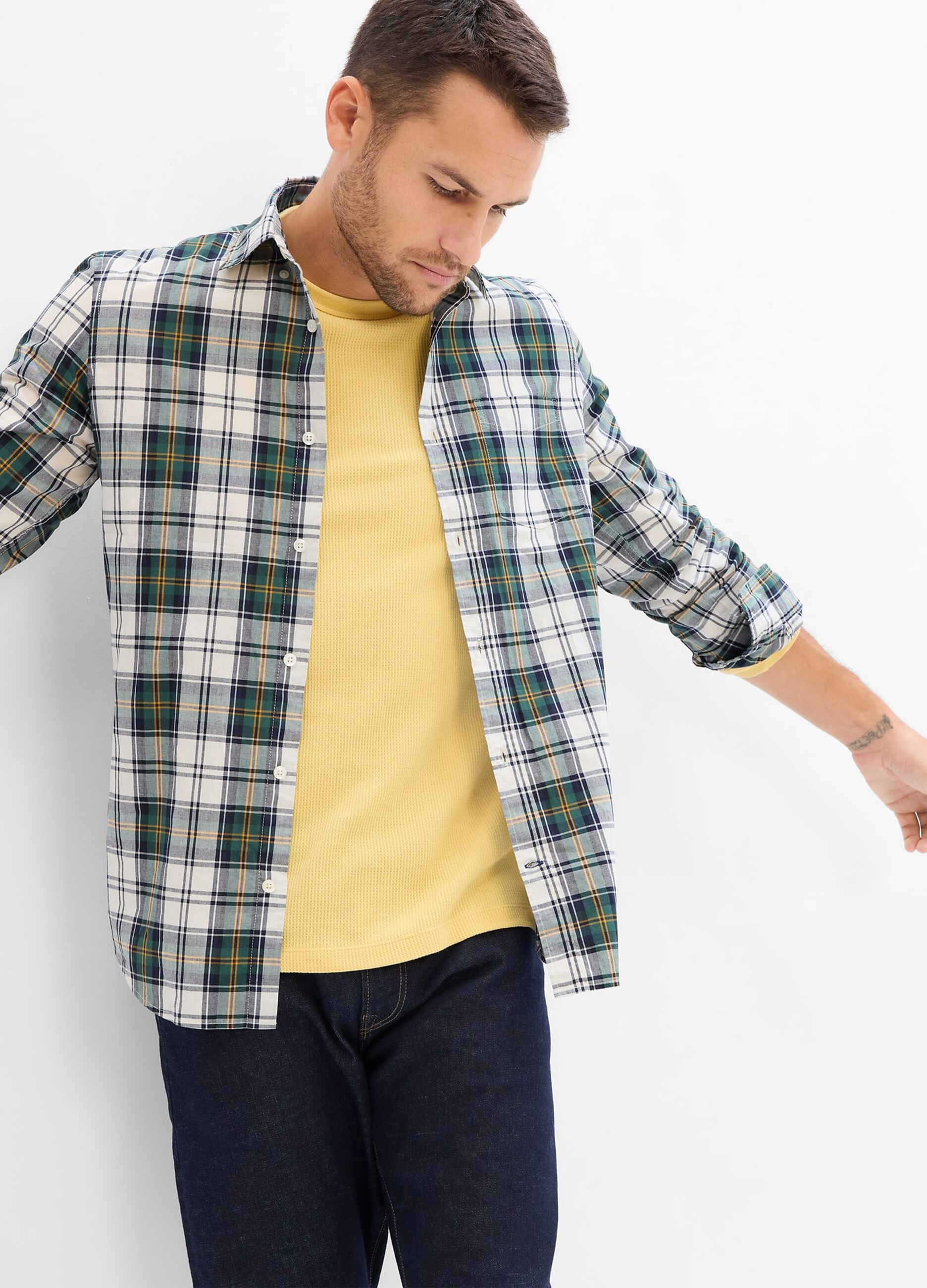 Slim-fit shirt in poplin with check pattern
