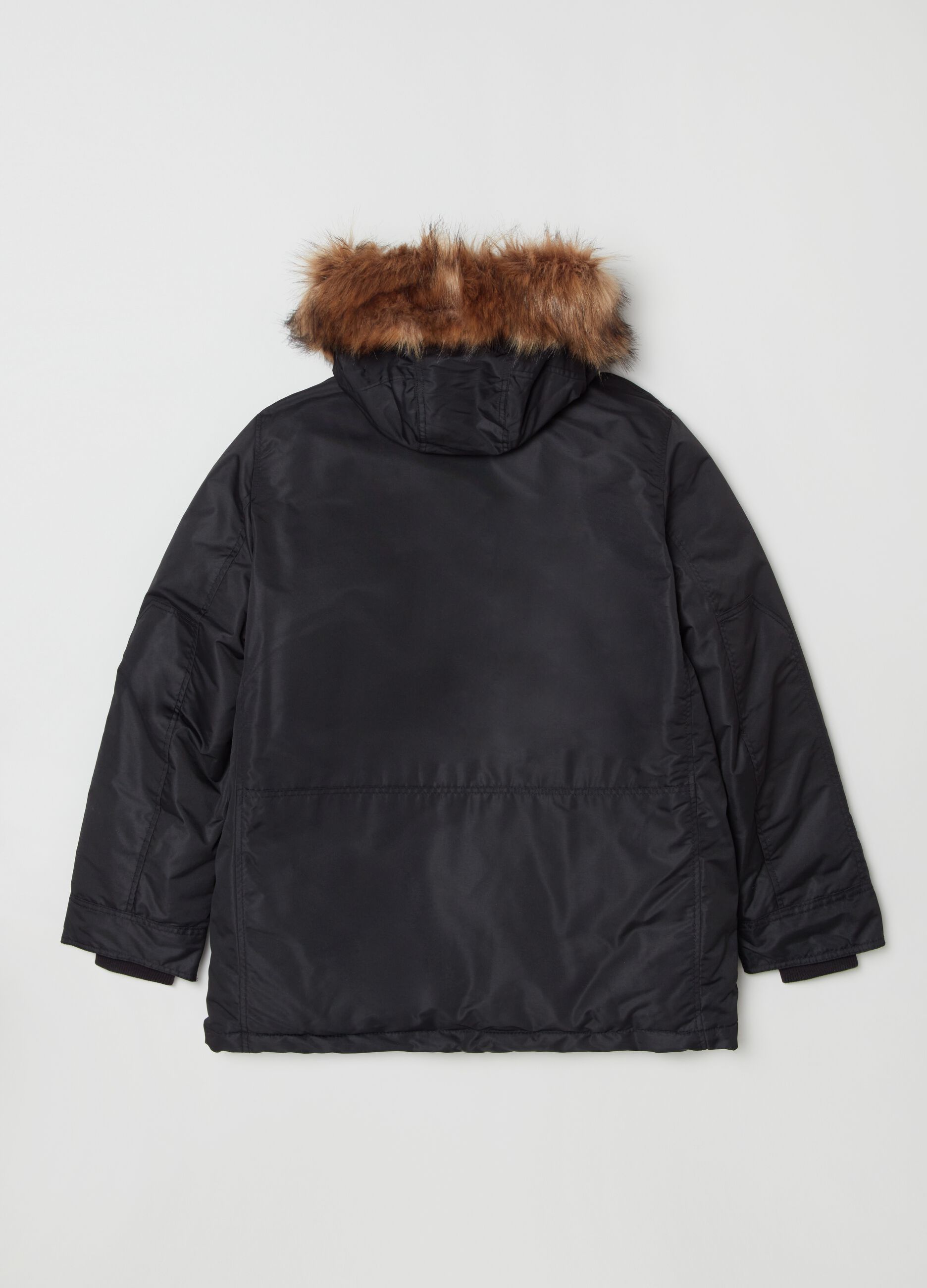 Parka with hood and sherpa lining._1