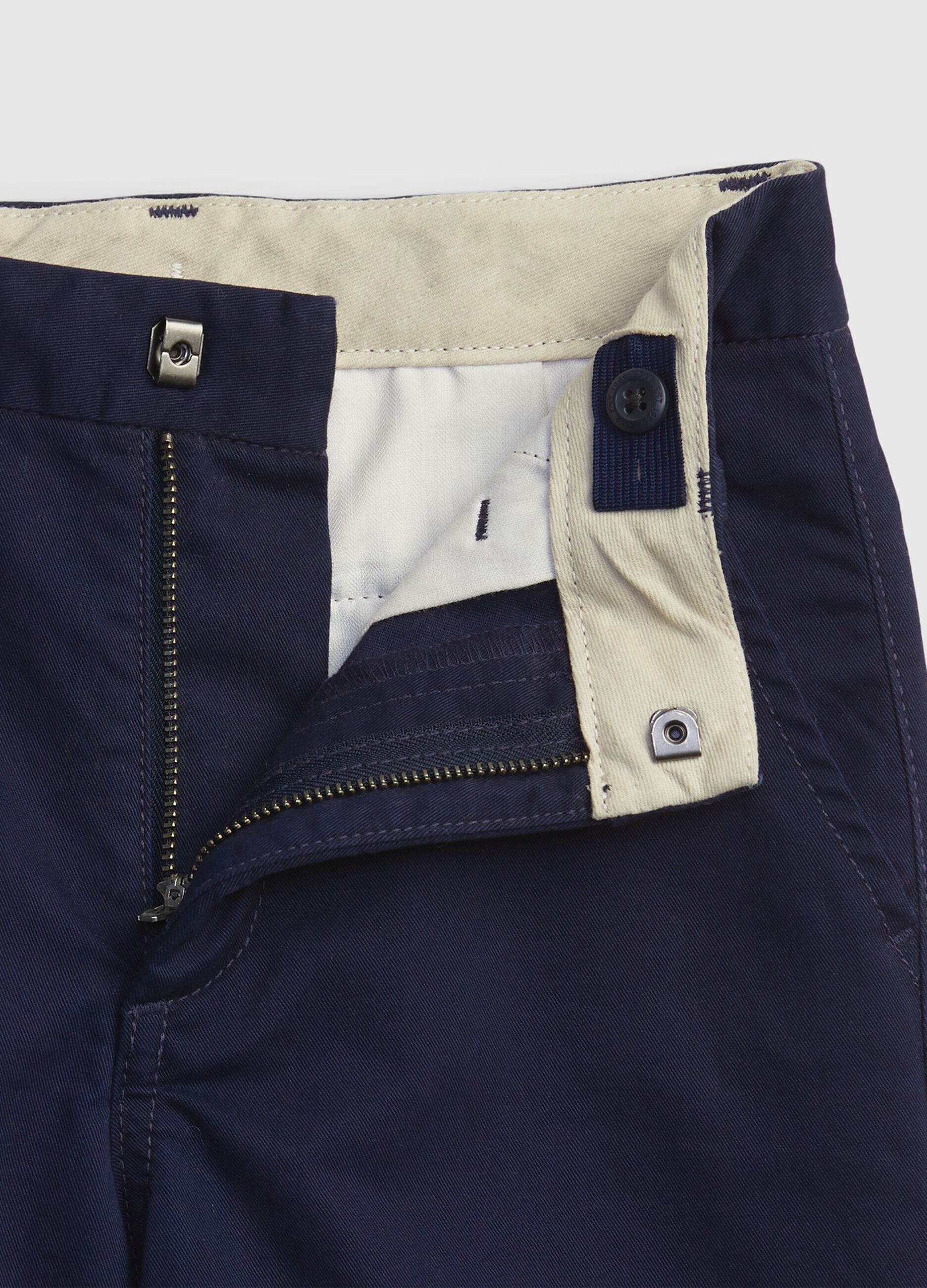 Stretch twill Bermuda shorts_3