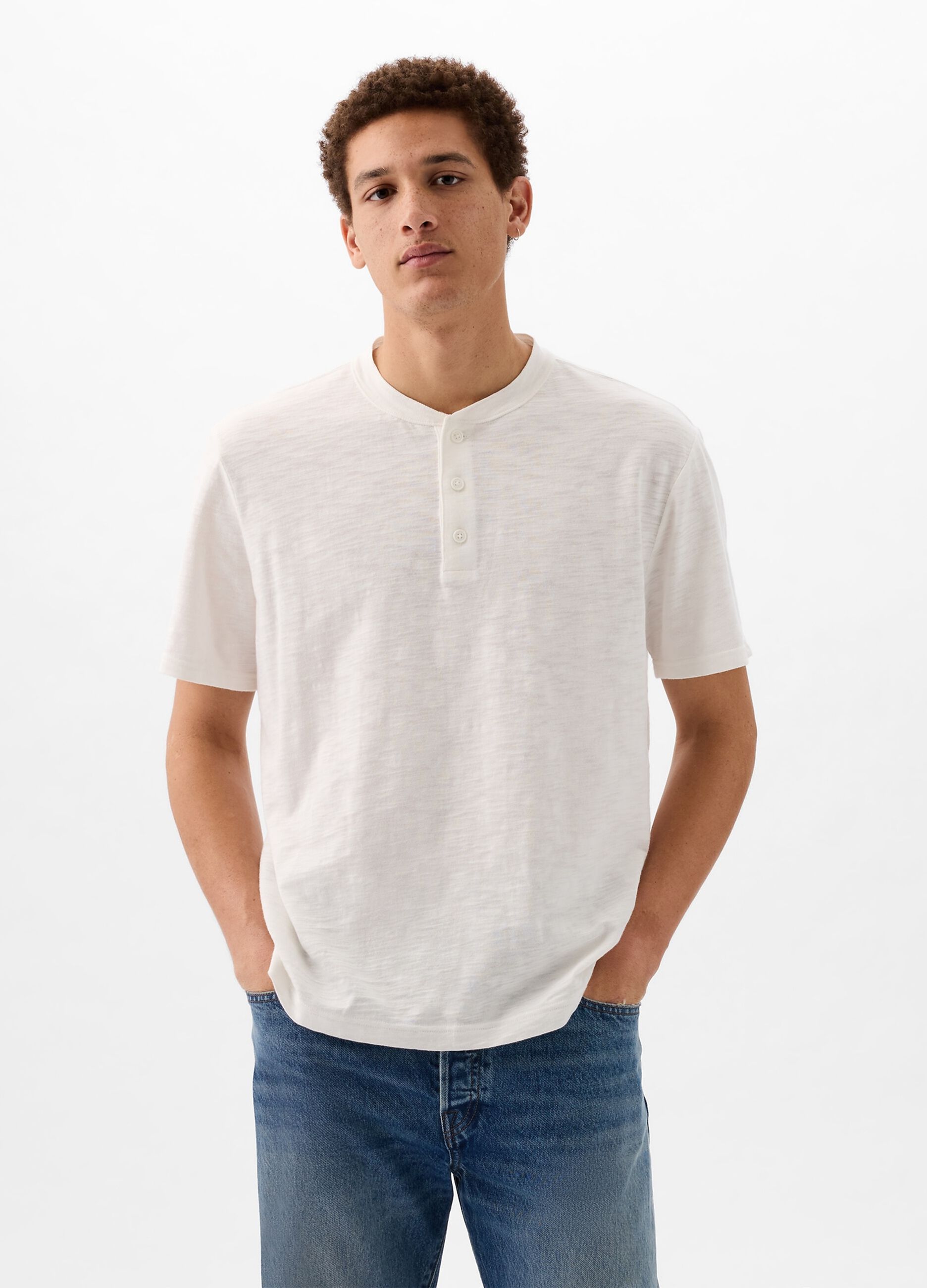 T-shirt in cotone con scollo serafino_1