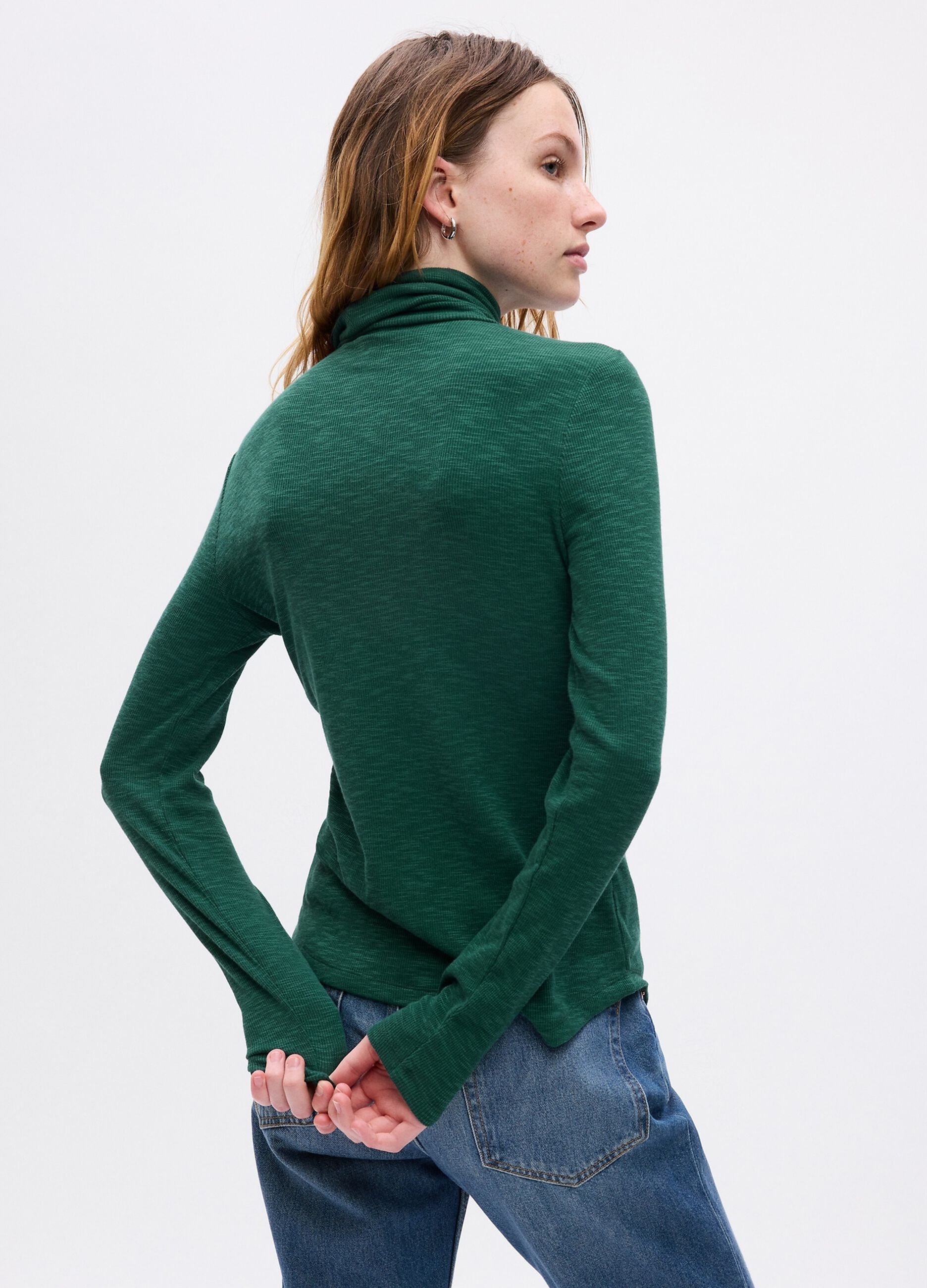 T-shirt a costine sottili con collo alto_1