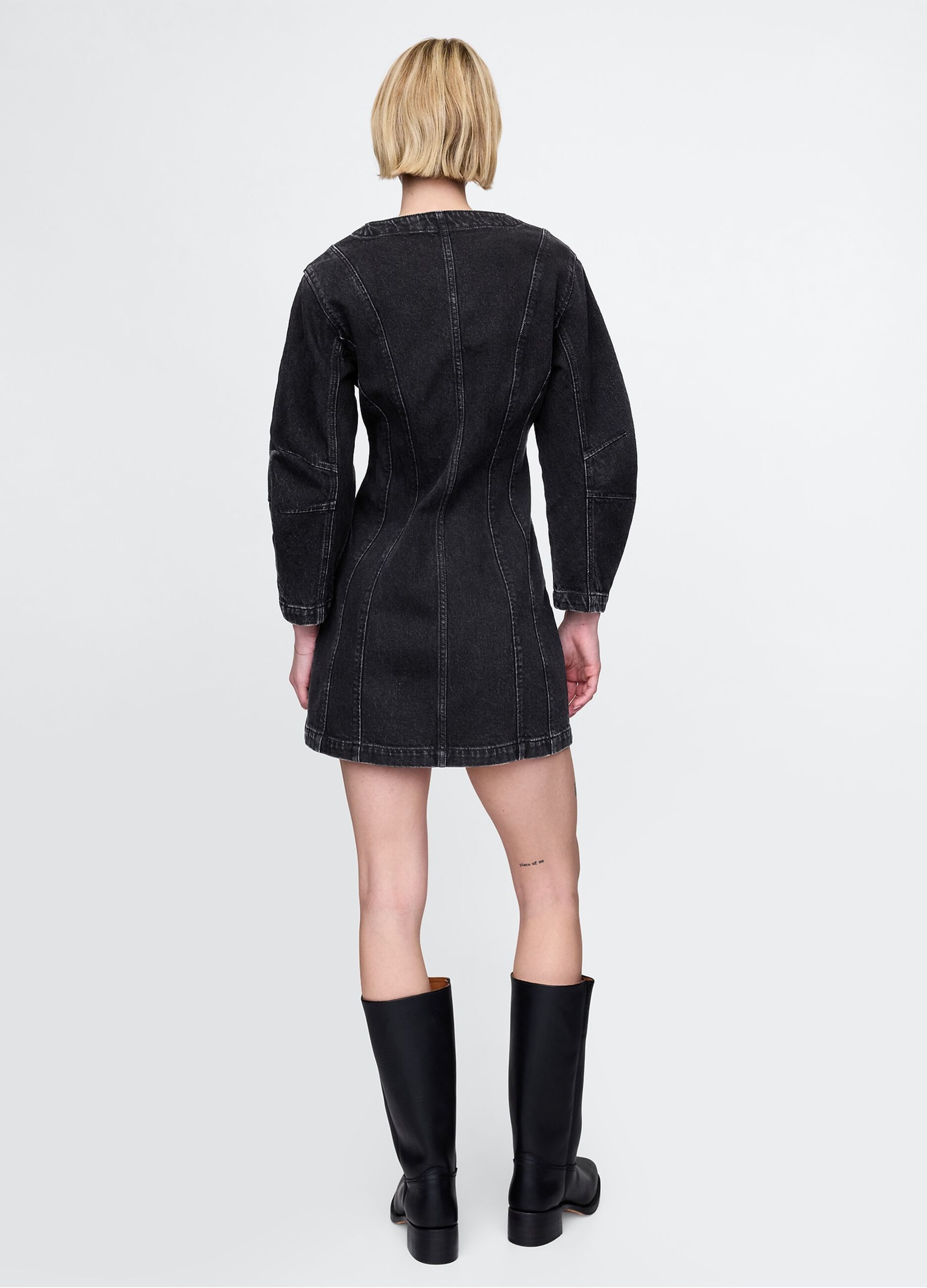 Abito denim nero con bottoni Gap_2