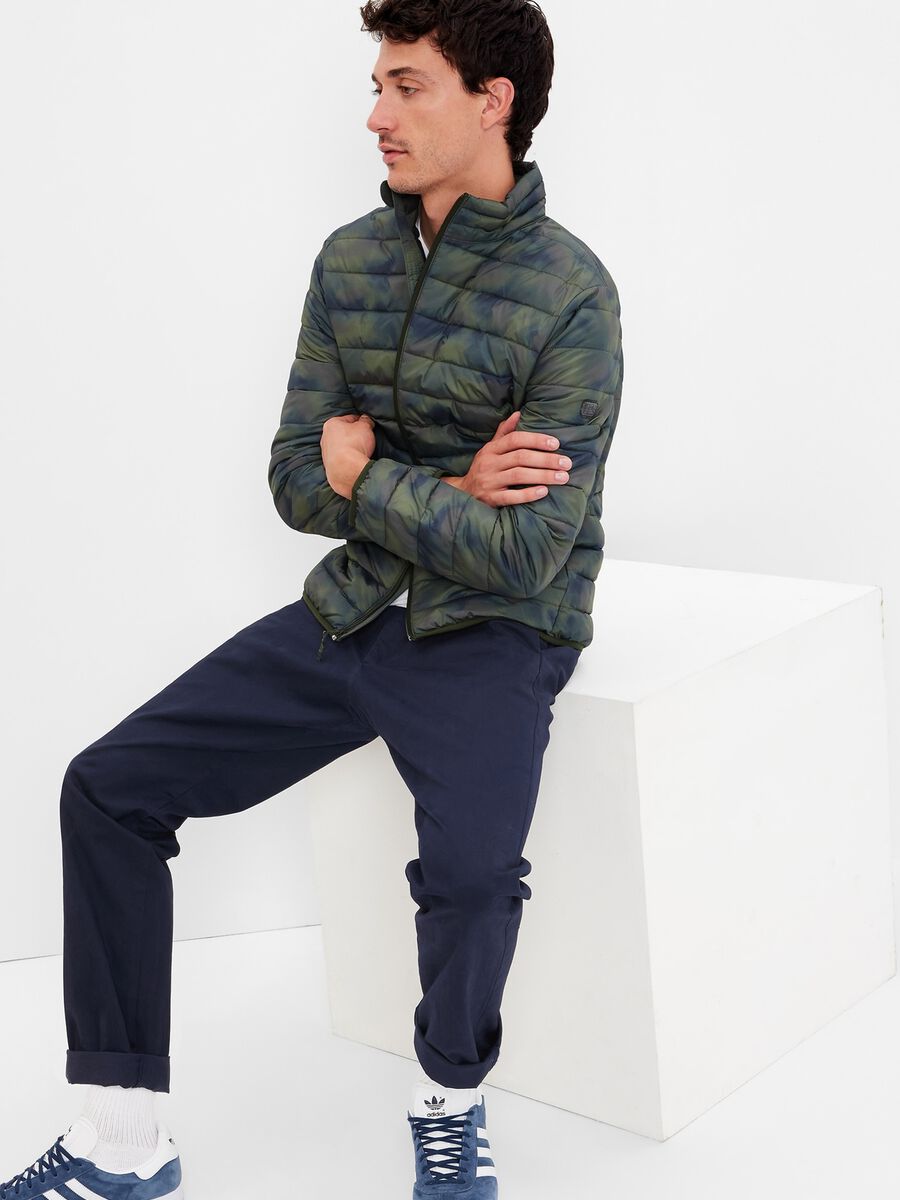Full-zip camo puffer jacket with logo patch Man_0