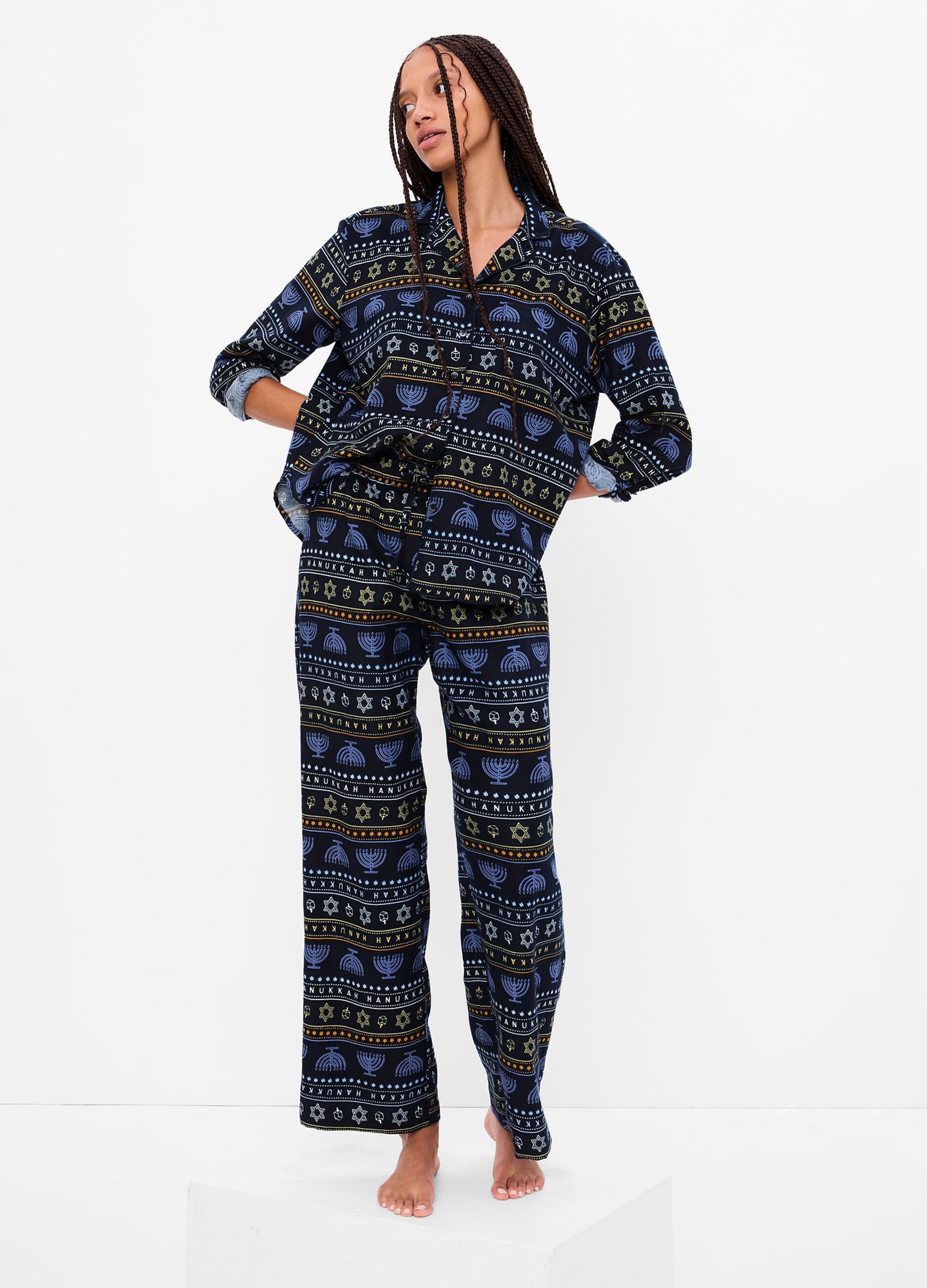 Full-length flannel pyjamas with Hanukkah print