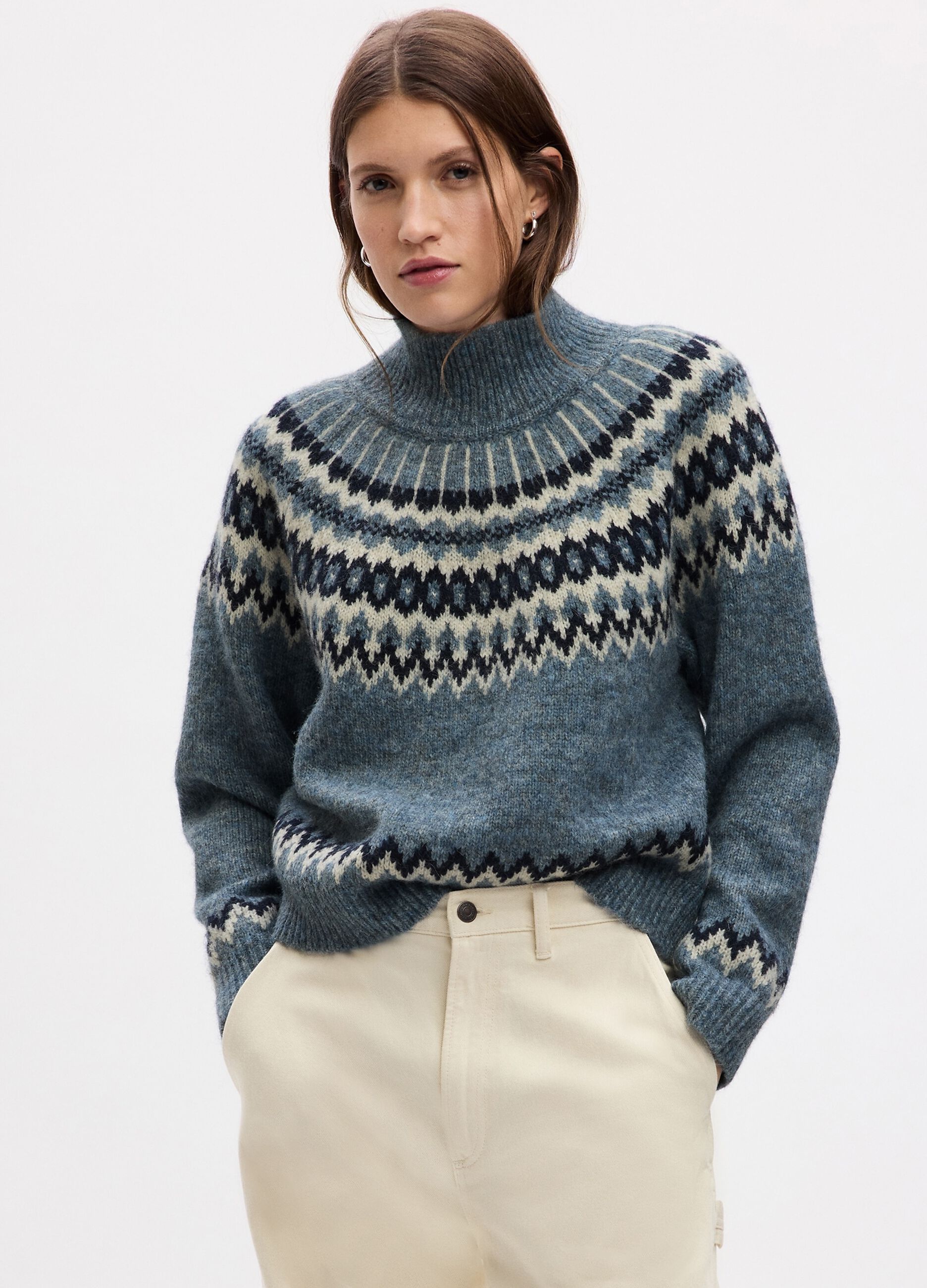 Mock neck pullover with jacquard drawing