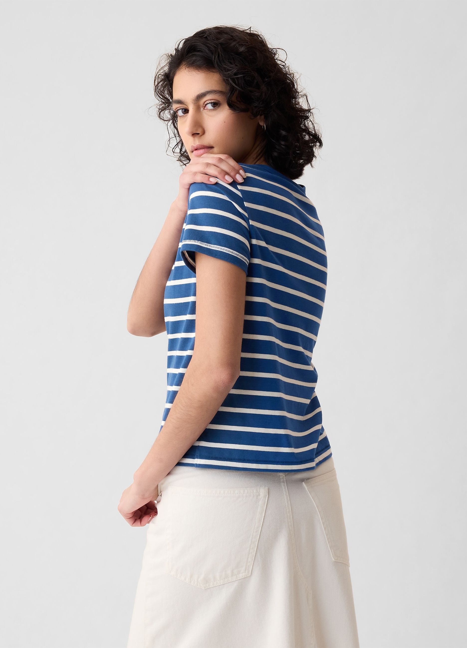 T-shirt in cotone bio con scollo rotondo_2